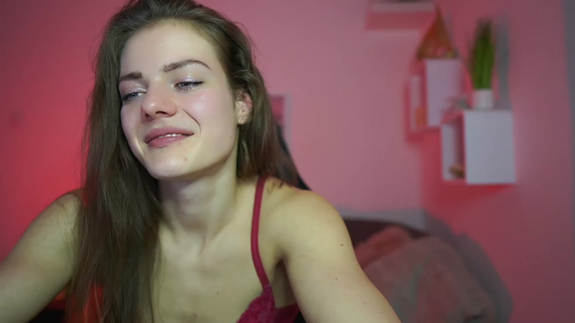 Gallery image thumbnail from Elly_Malkova_'s myfreecams stream on, 03/28/2023, 21:31 image 18 of 20