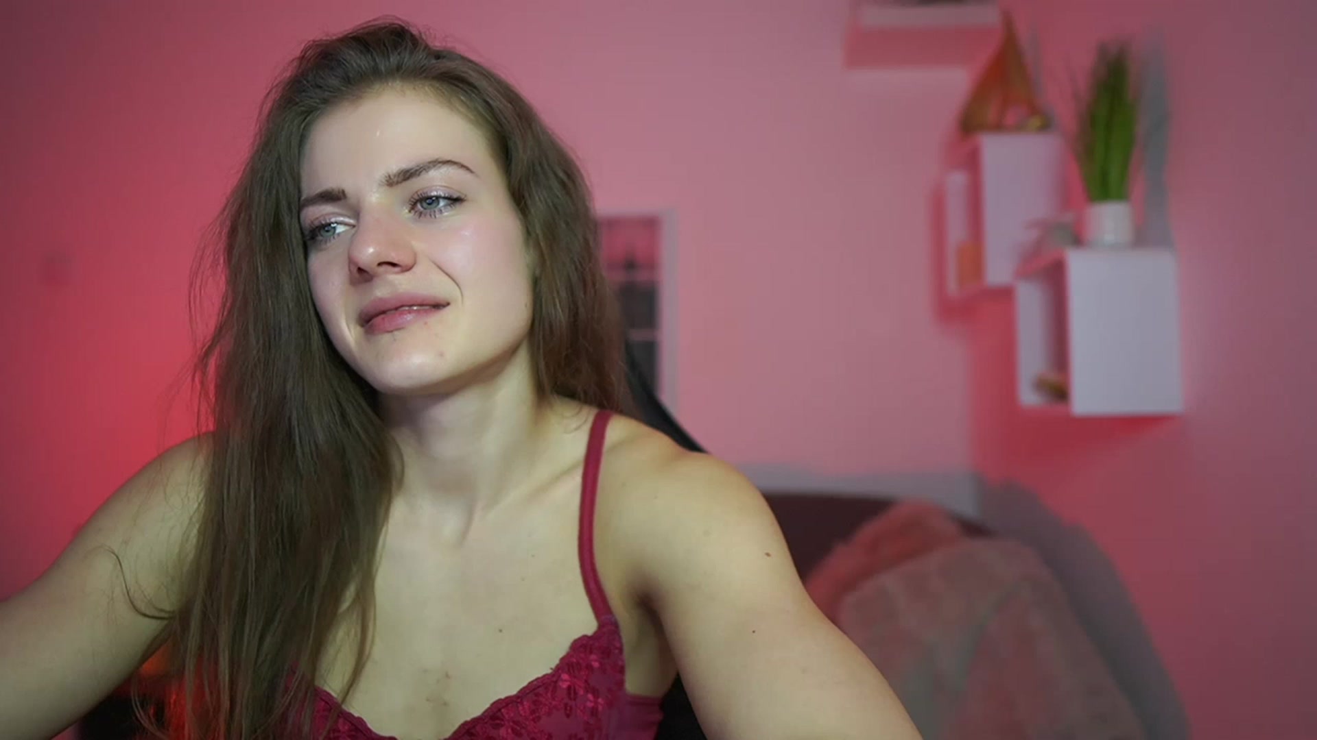 Gallery image thumbnail from Elly_Malkova_'s myfreecams stream on, 03/28/2023, 22:15 image 1 of 20