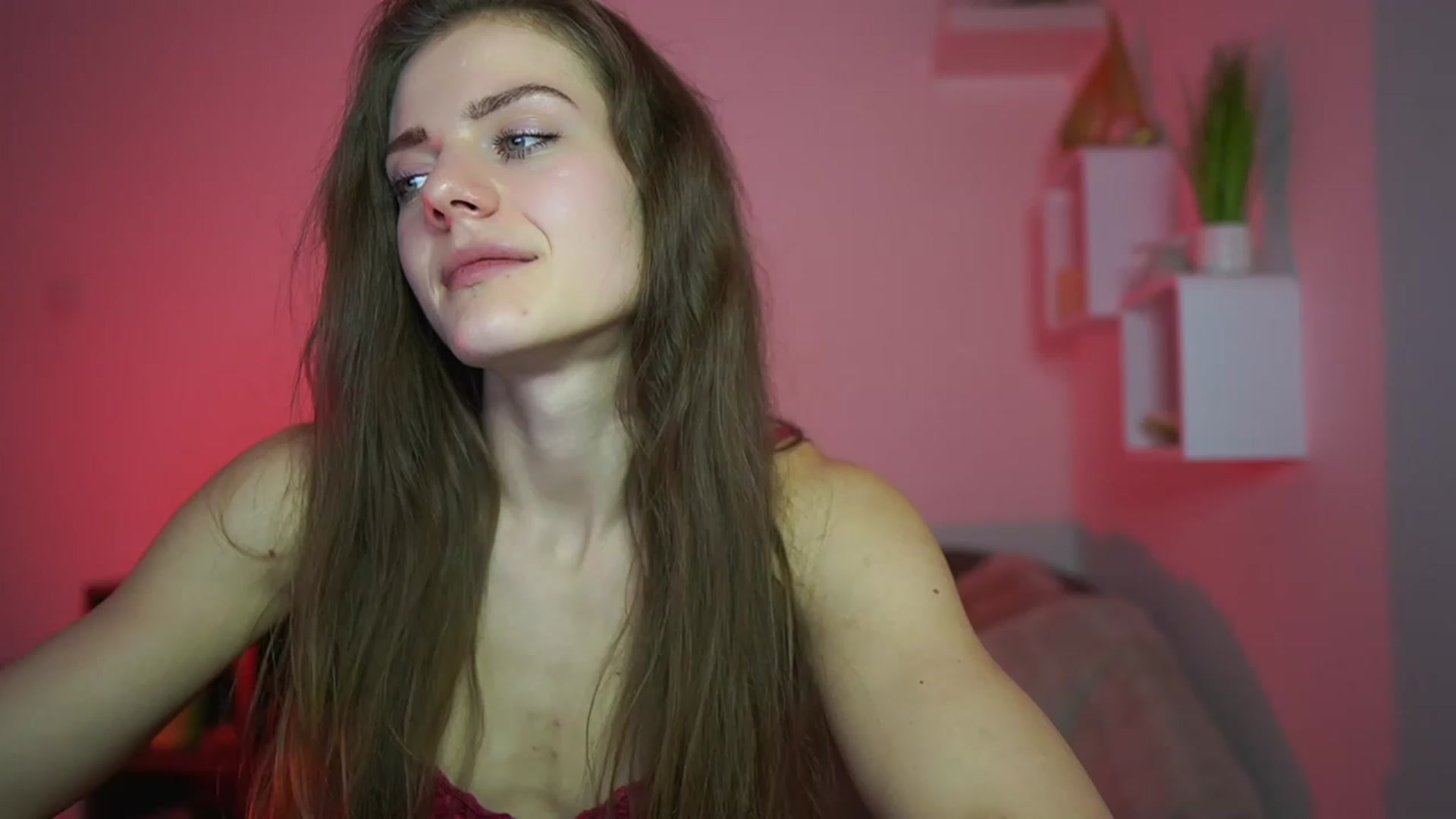 Gallery image thumbnail from Elly_Malkova_'s myfreecams stream on, 03/28/2023, 22:15 image 6 of 20