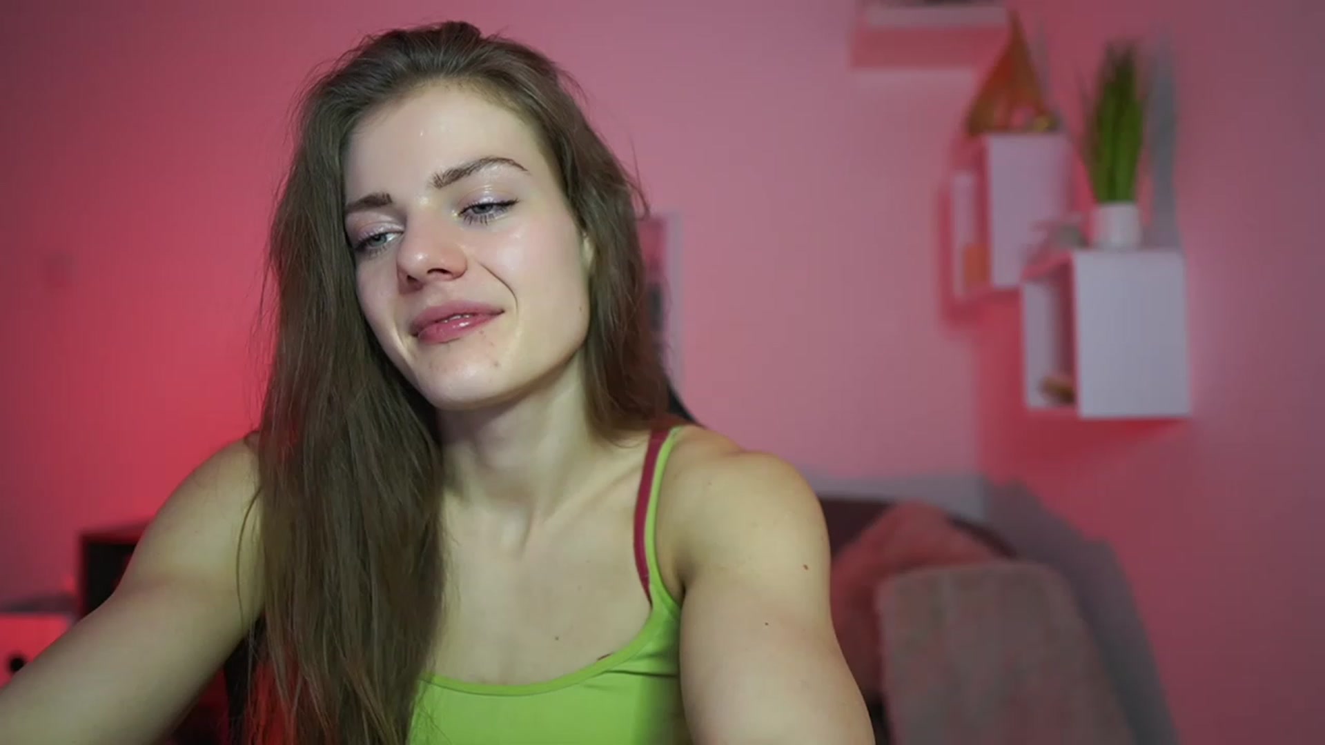 Gallery image thumbnail from Elly_Malkova_'s myfreecams stream on, 03/29/2023, 24:00 image 4 of 20
