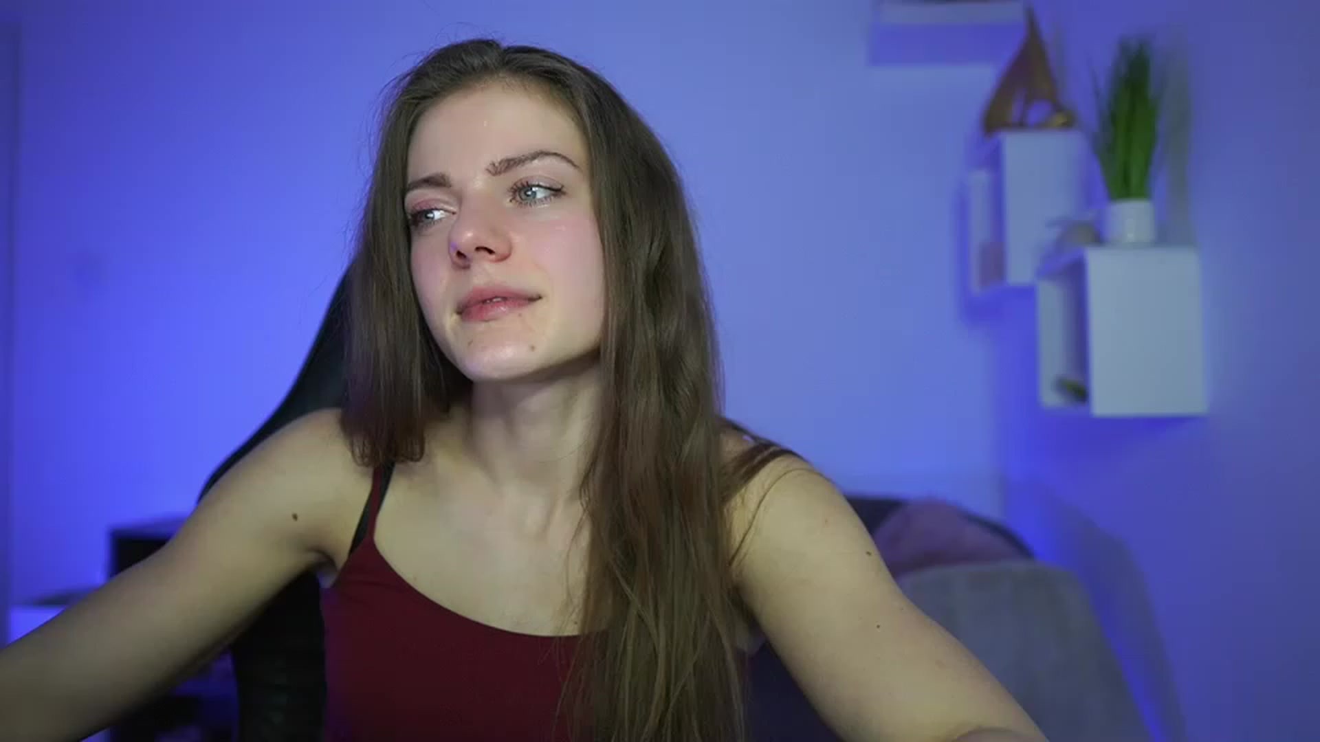 Gallery image thumbnail from Elly_Malkova_'s myfreecams stream on, 03/29/2023, 19:31 image 1 of 20