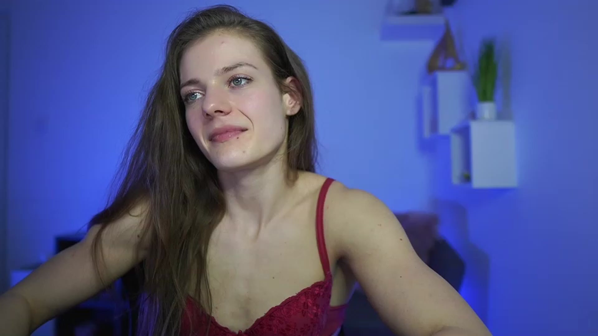 Gallery image thumbnail from Elly_Malkova_'s myfreecams stream on, 04/03/2023, 20:49 image 12 of 20