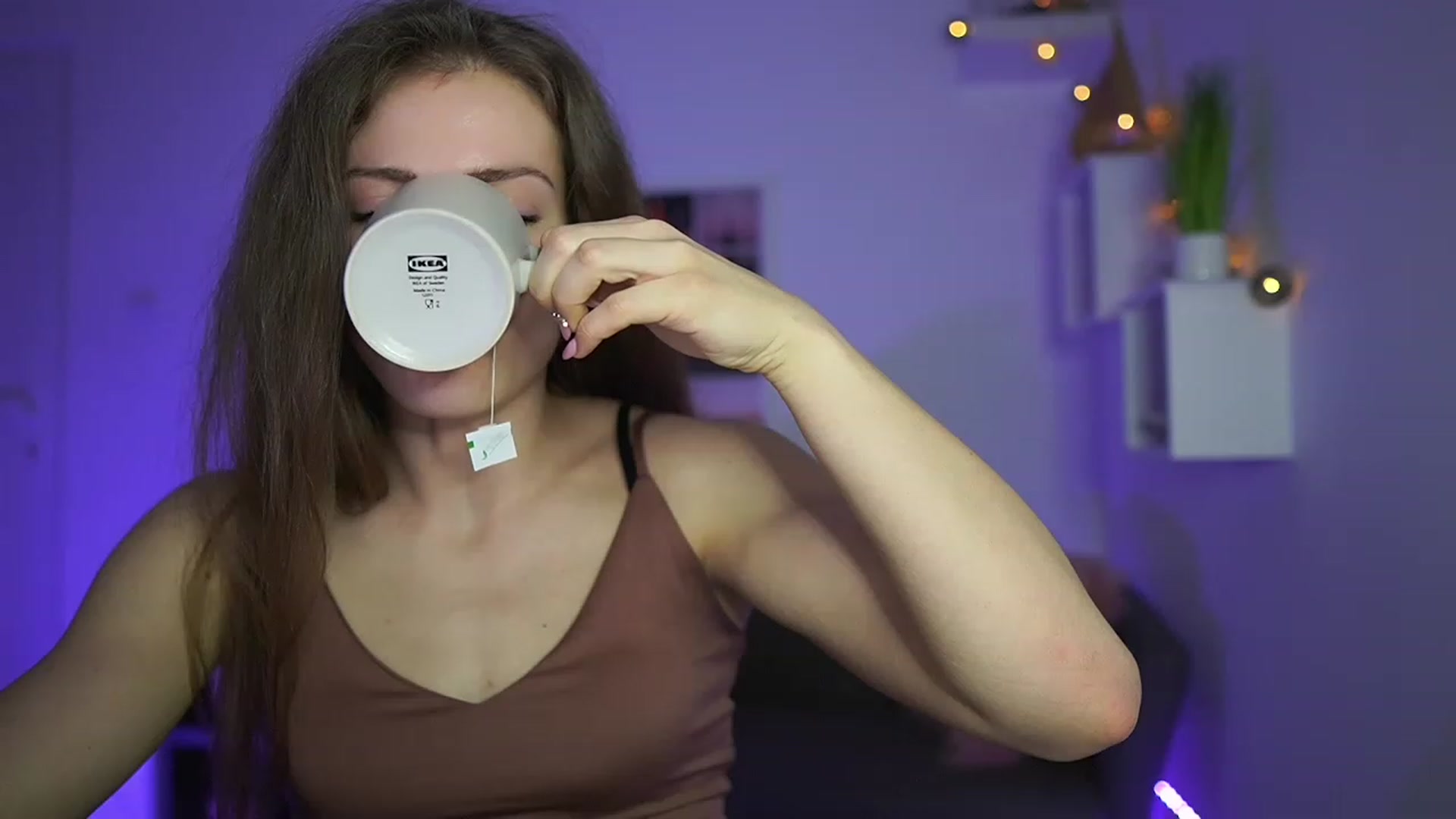 Gallery image thumbnail from Elly_Malkova_'s myfreecams stream on, 04/15/2023, 14:54 image 20 of 20
