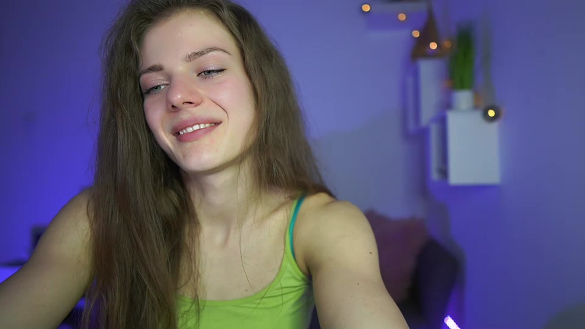 Gallery image thumbnail from Elly_Malkova_'s myfreecams stream on, 04/16/2023, 19:36 image 20 of 20