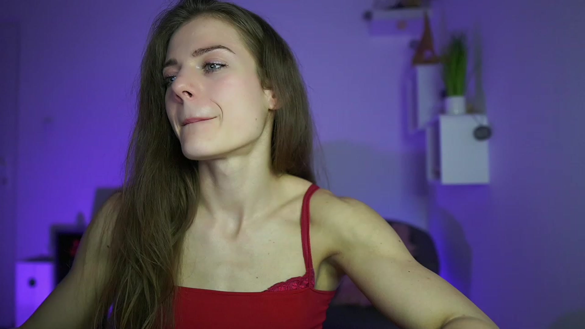 Gallery image thumbnail from Elly_Malkova_'s myfreecams stream on, 04/21/2023, 14:23 image 4 of 20