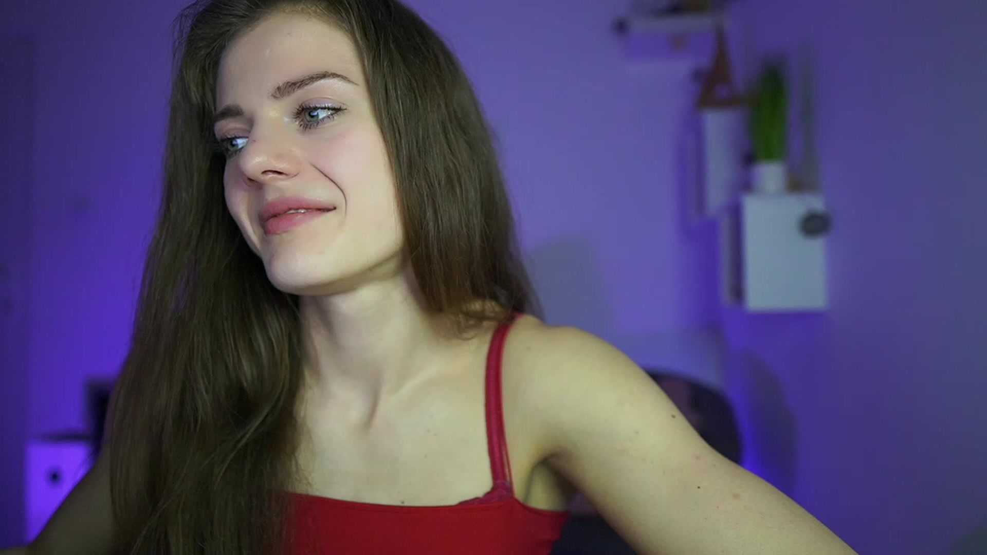 Gallery image thumbnail from Elly_Malkova_'s myfreecams stream on, 04/21/2023, 14:23 image 16 of 20