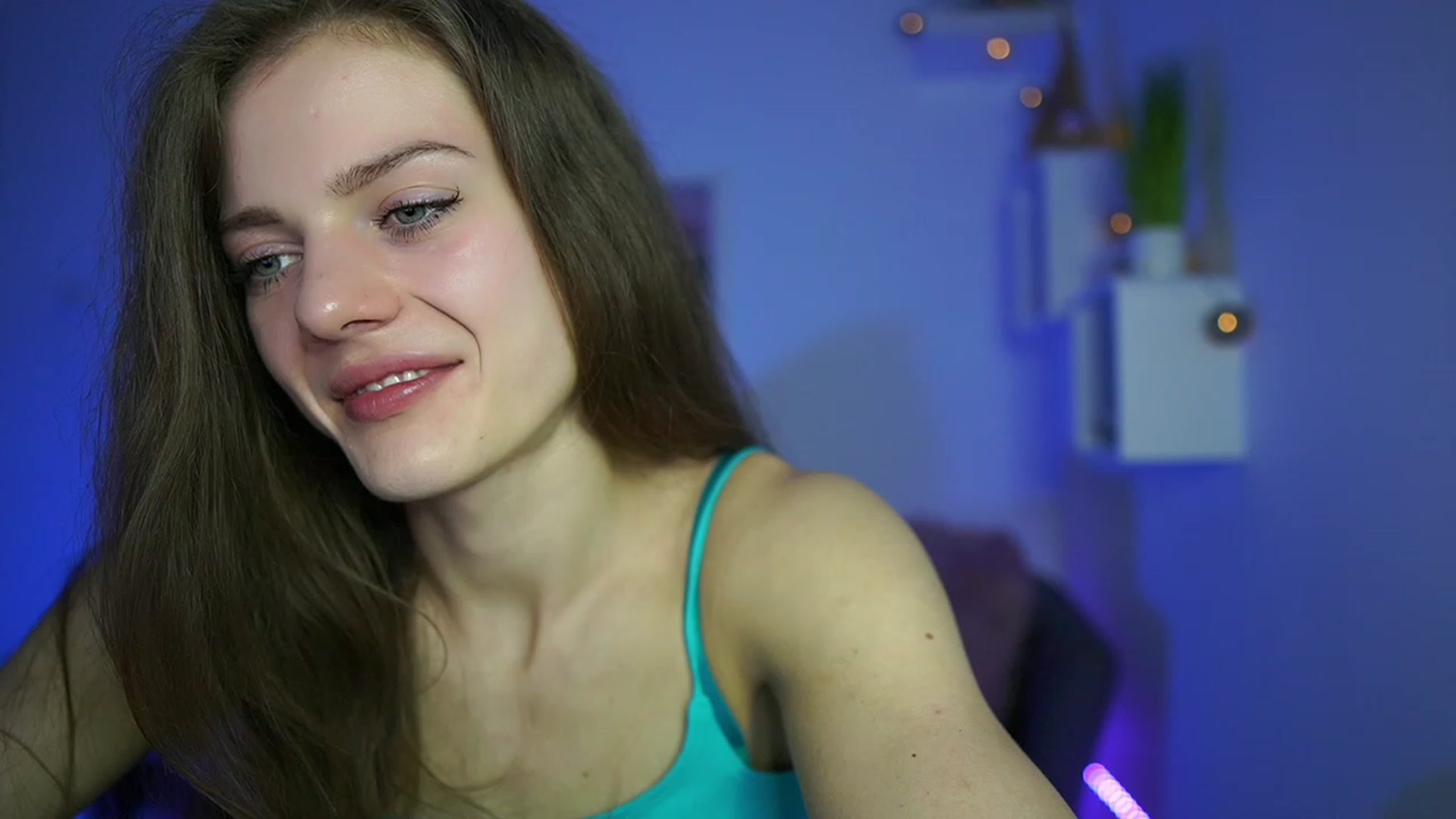 Gallery image thumbnail from Elly_Malkova_'s myfreecams stream on, 04/23/2023, 19:01 image 20 of 20