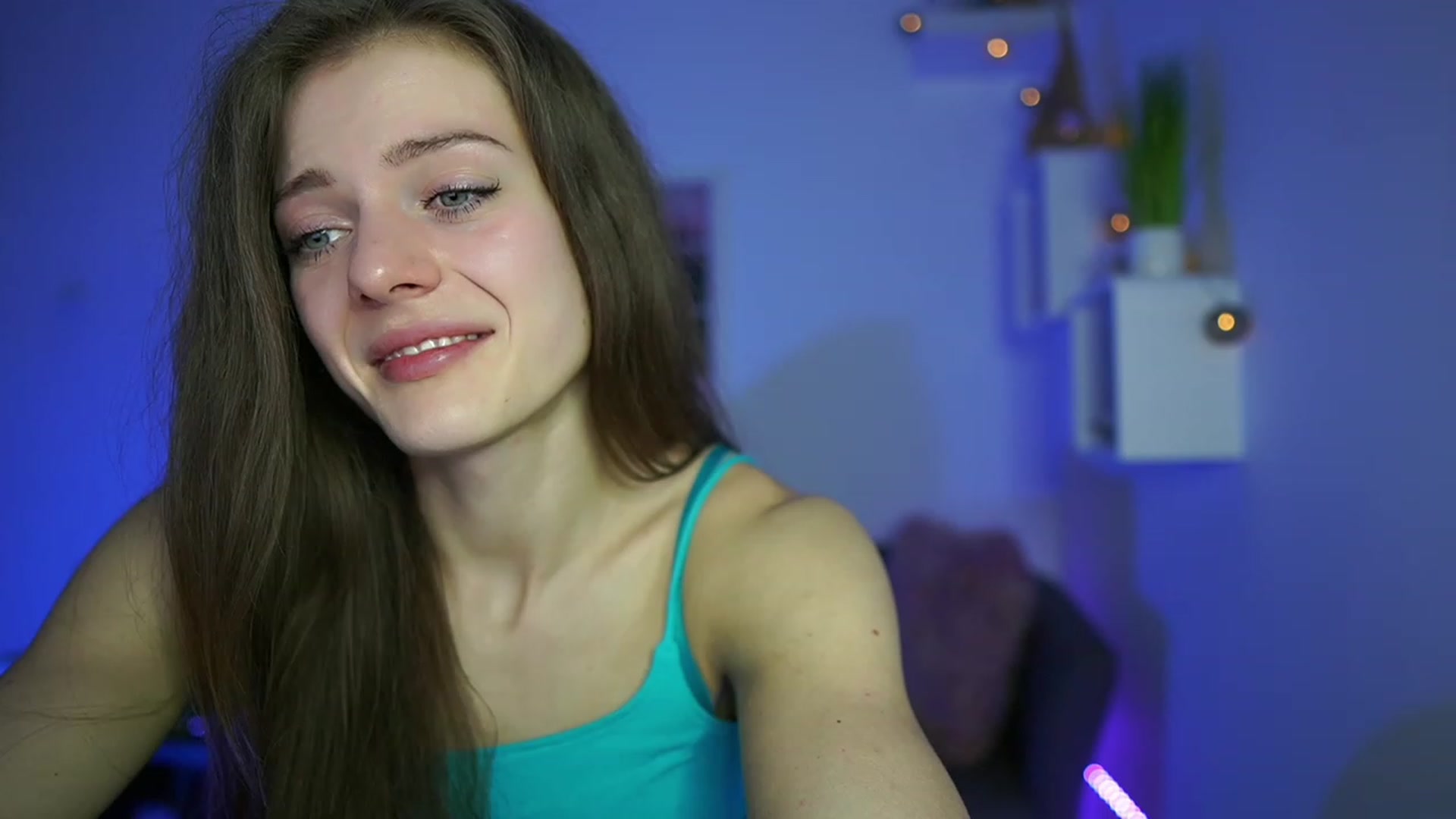 Gallery image thumbnail from Elly_Malkova_'s myfreecams stream on, 04/23/2023, 19:49 image 20 of 20