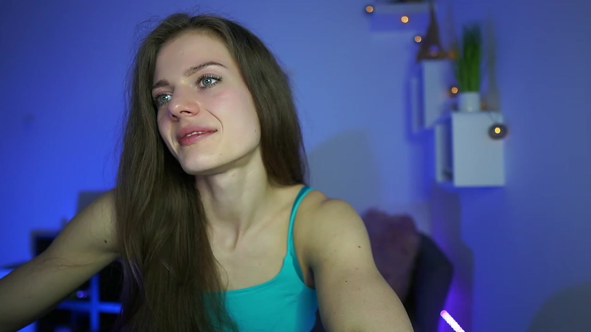 Gallery image thumbnail from Elly_Malkova_'s myfreecams stream on, 04/23/2023, 19:49 image 16 of 20