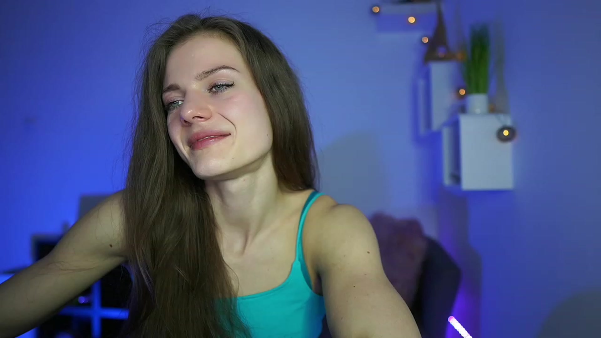 Gallery image thumbnail from Elly_Malkova_'s myfreecams stream on, 04/23/2023, 19:49 image 17 of 20