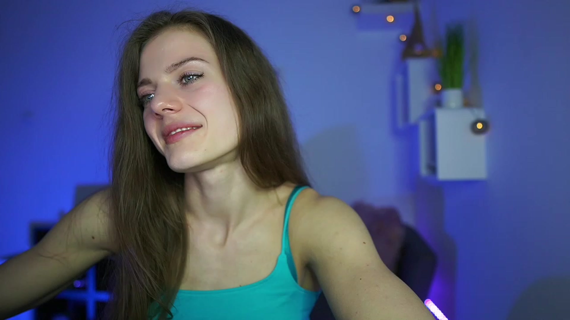 Gallery image thumbnail from Elly_Malkova_'s myfreecams stream on, 04/23/2023, 19:49 image 9 of 20