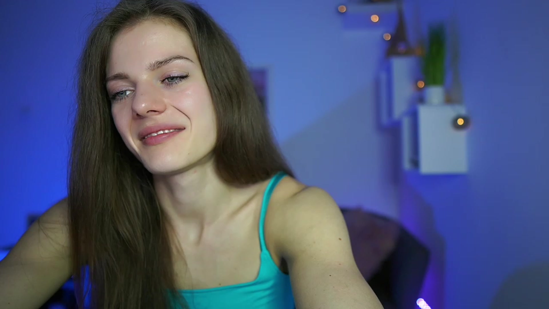 Gallery image thumbnail from Elly_Malkova_'s myfreecams stream on, 04/23/2023, 21:39 image 20 of 20