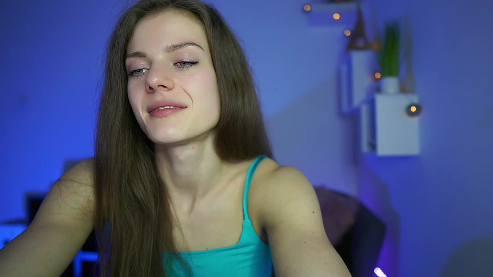 Gallery image thumbnail from Elly_Malkova_'s myfreecams stream on, 04/23/2023, 21:39 image 10 of 20