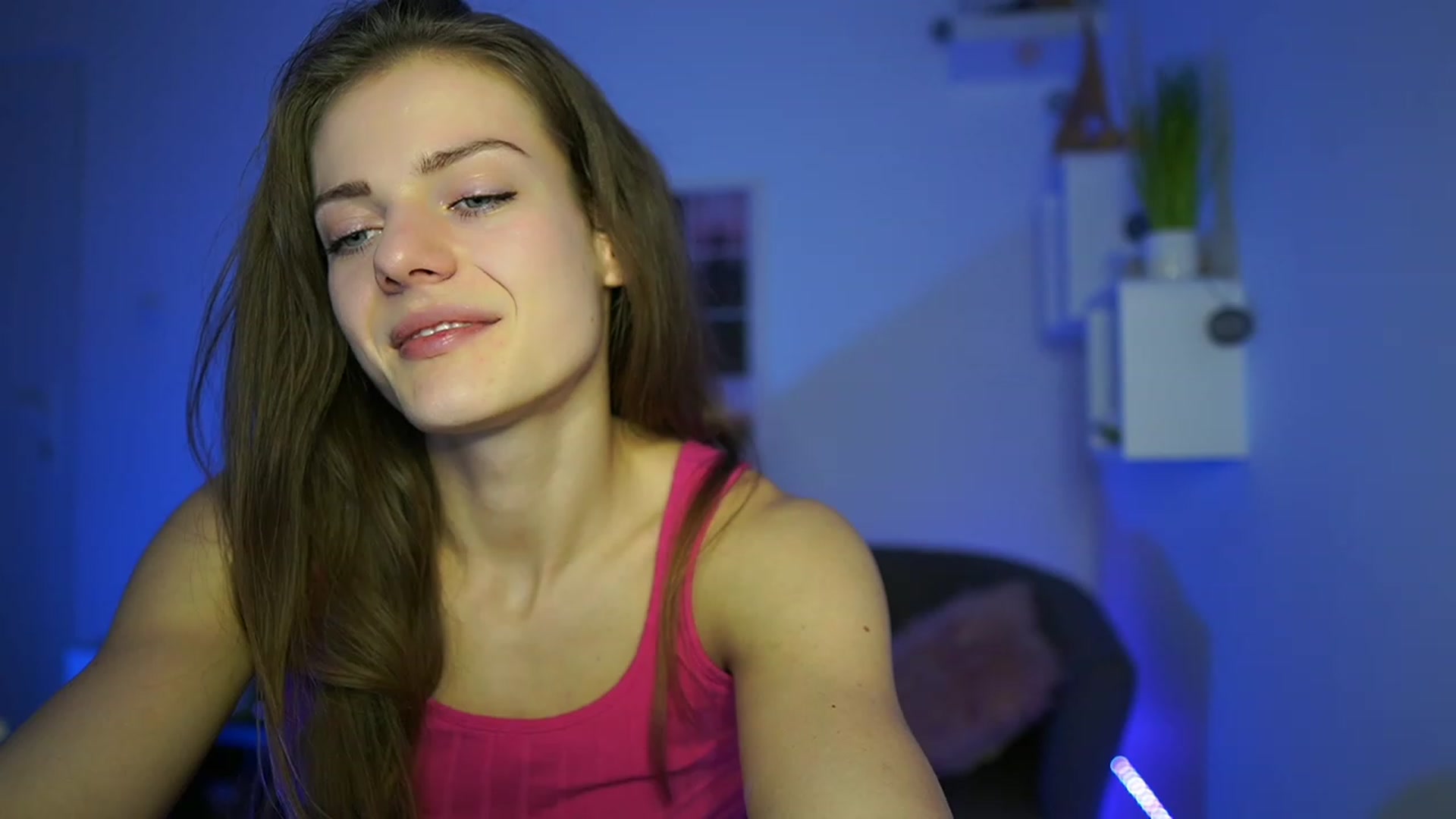 Gallery image thumbnail from Elly_Malkova_'s myfreecams stream on, 04/28/2023, 16:19 image 2 of 20