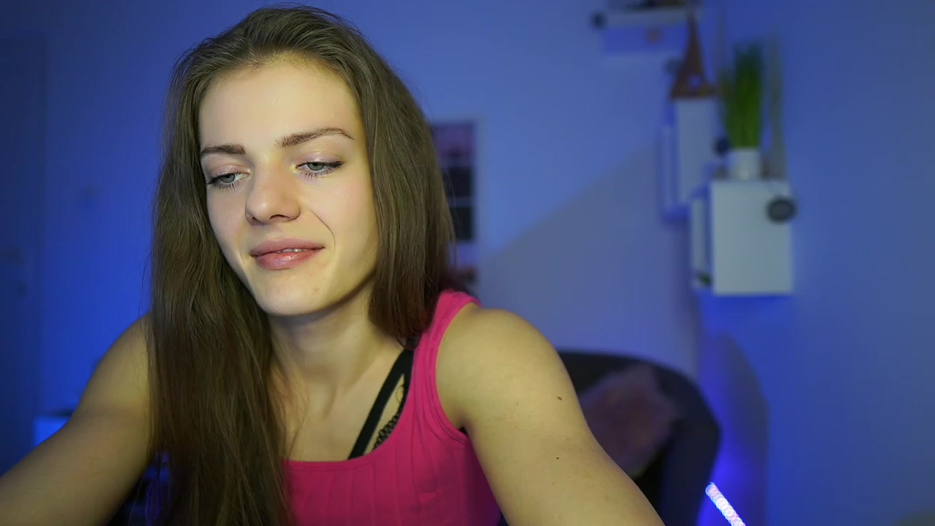 Gallery image thumbnail from Elly_Malkova_'s myfreecams stream on, 04/28/2023, 17:58 image 17 of 20
