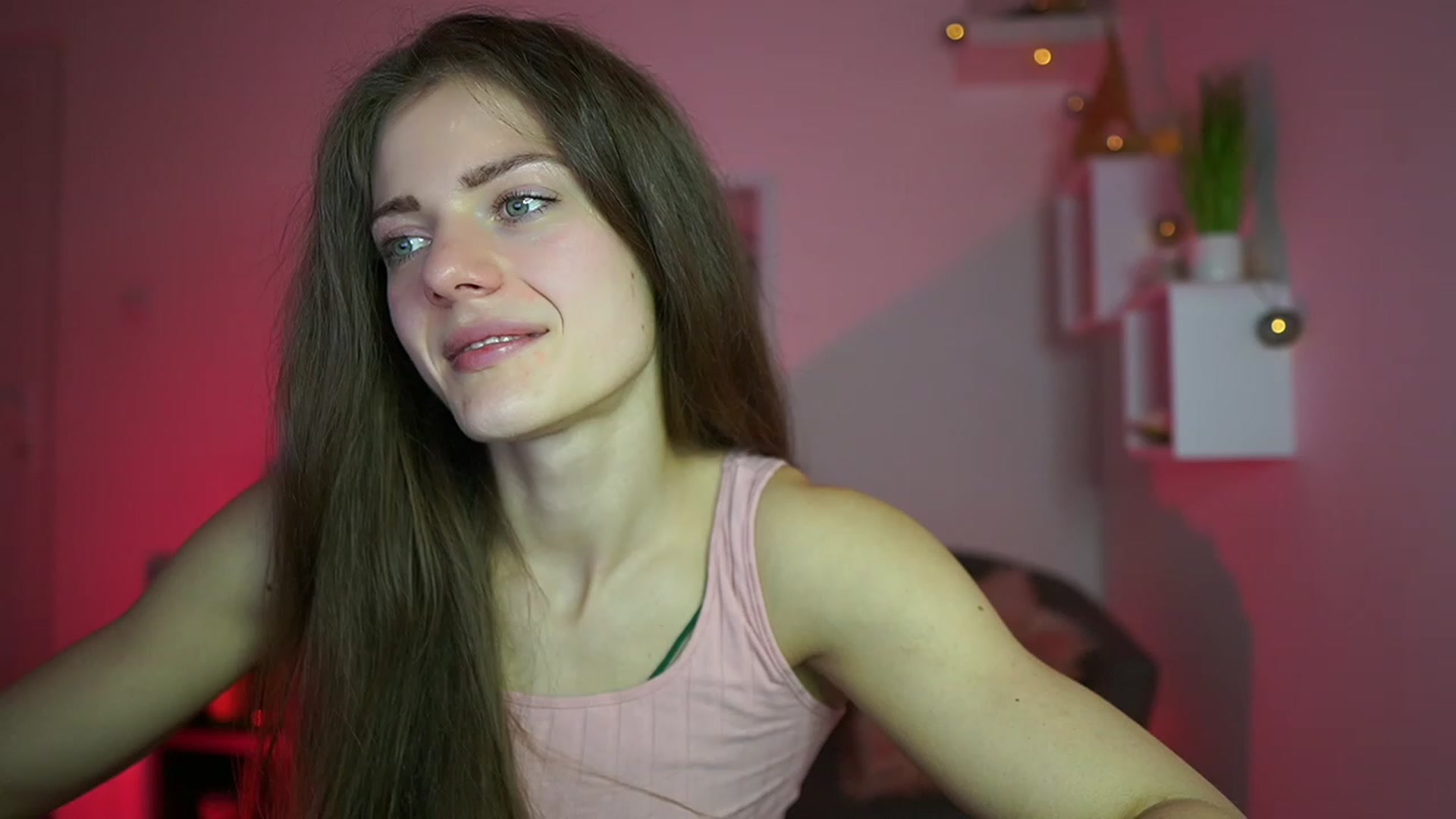 Gallery image thumbnail from Elly_Malkova_'s myfreecams stream on, 04/29/2023, 14:41 image 10 of 20