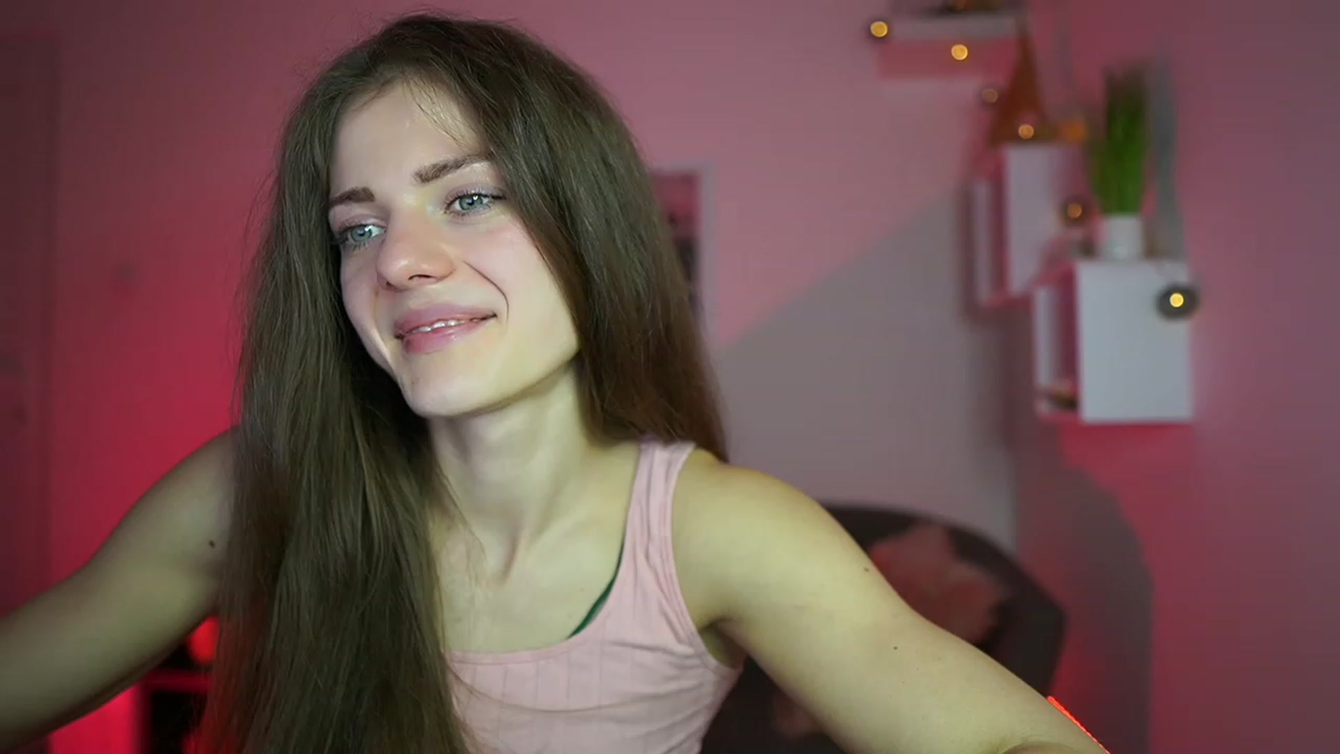 Gallery image thumbnail from Elly_Malkova_'s myfreecams stream on, 04/29/2023, 14:41 image 17 of 20