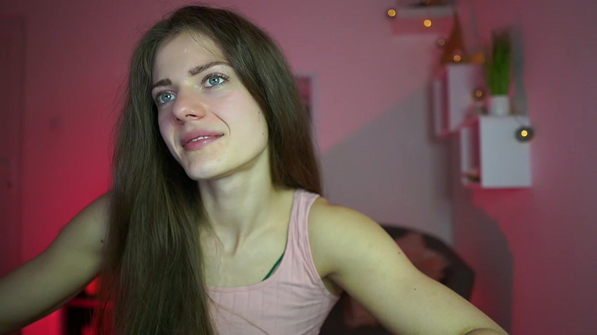 Gallery image thumbnail from Elly_Malkova_'s myfreecams stream on, 04/29/2023, 14:41 image 14 of 20