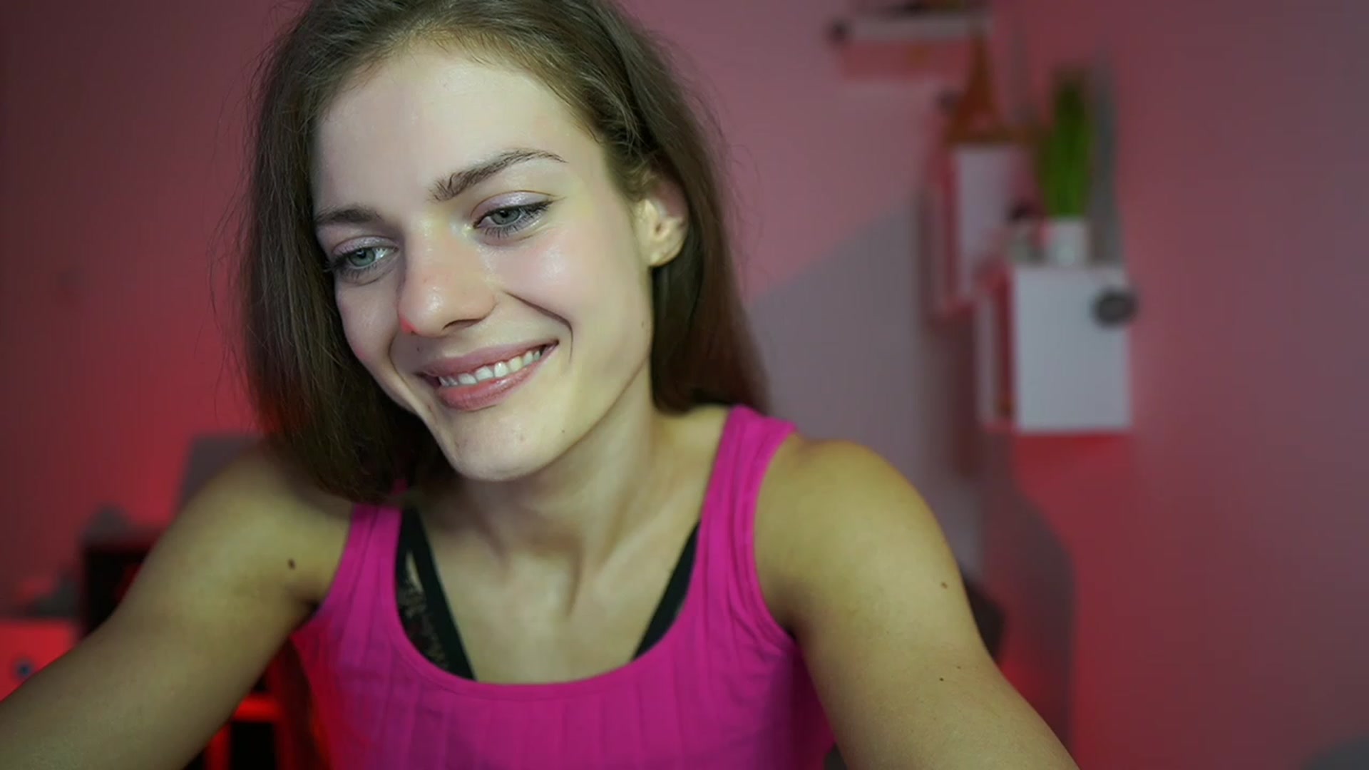 Gallery image thumbnail from Elly_Malkova_'s myfreecams stream on, 05/09/2023, 23:11 image 5 of 20