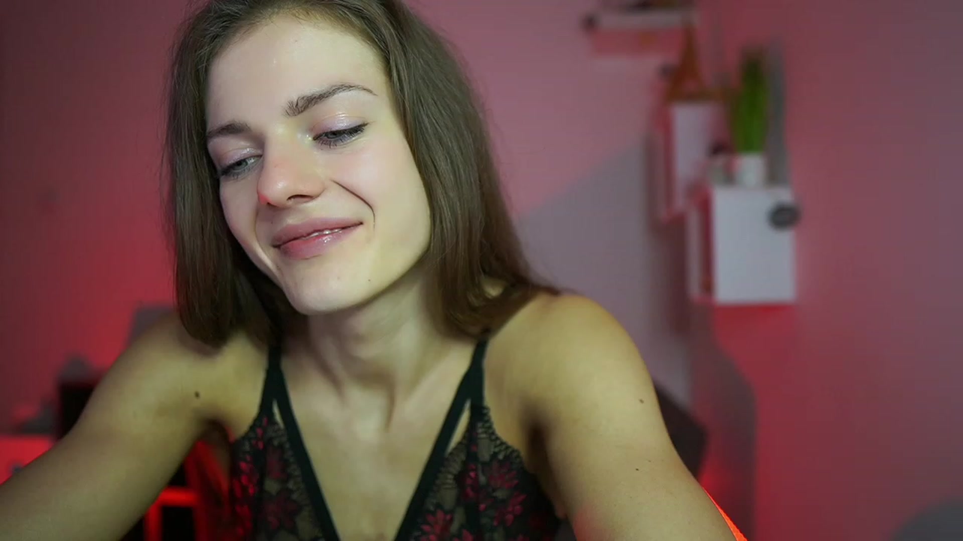 Gallery image thumbnail from Elly_Malkova_'s myfreecams stream on, 05/09/2023, 23:11 image 19 of 20