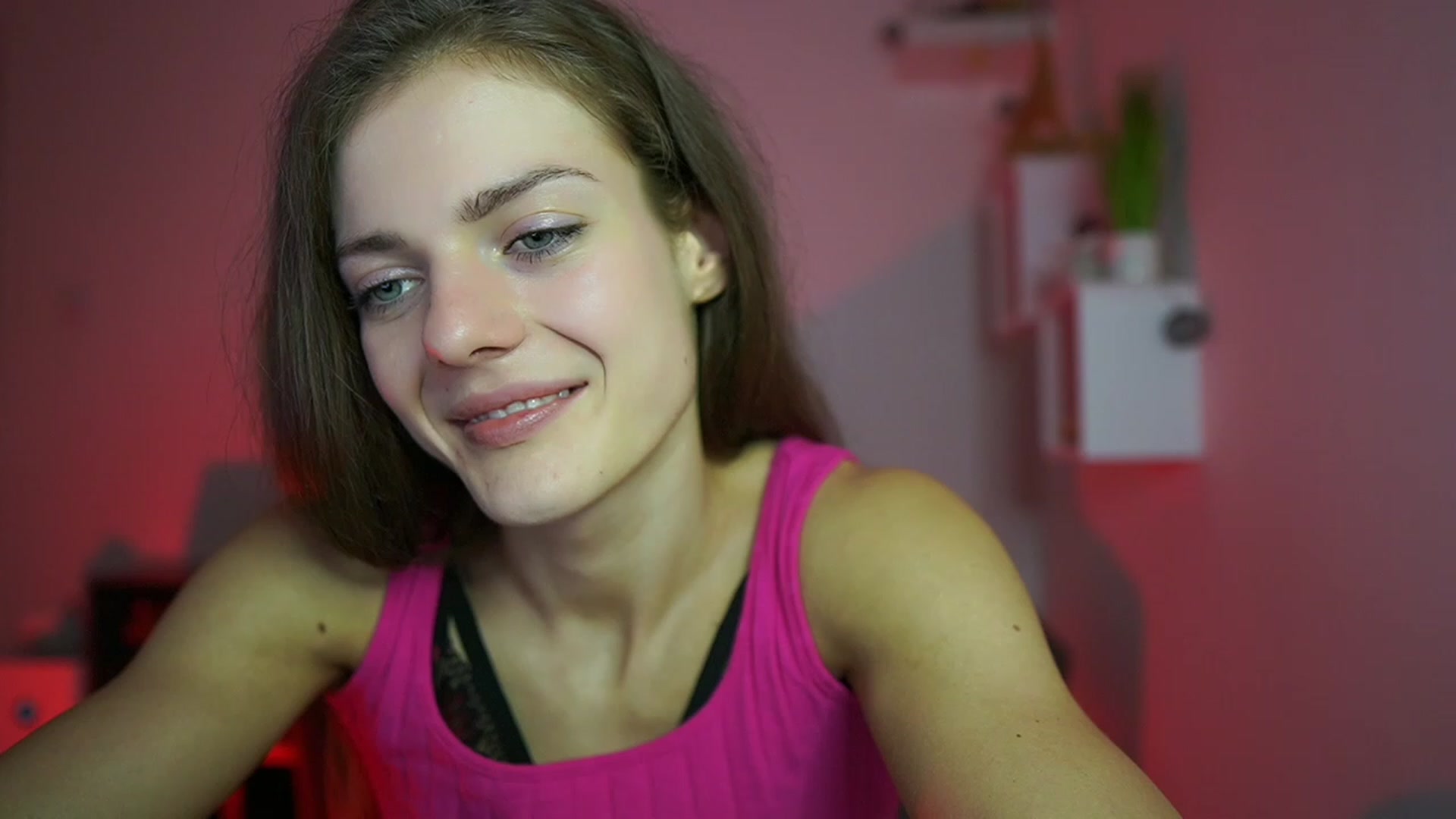 Gallery image thumbnail from Elly_Malkova_'s myfreecams stream on, 05/09/2023, 23:11 image 6 of 20