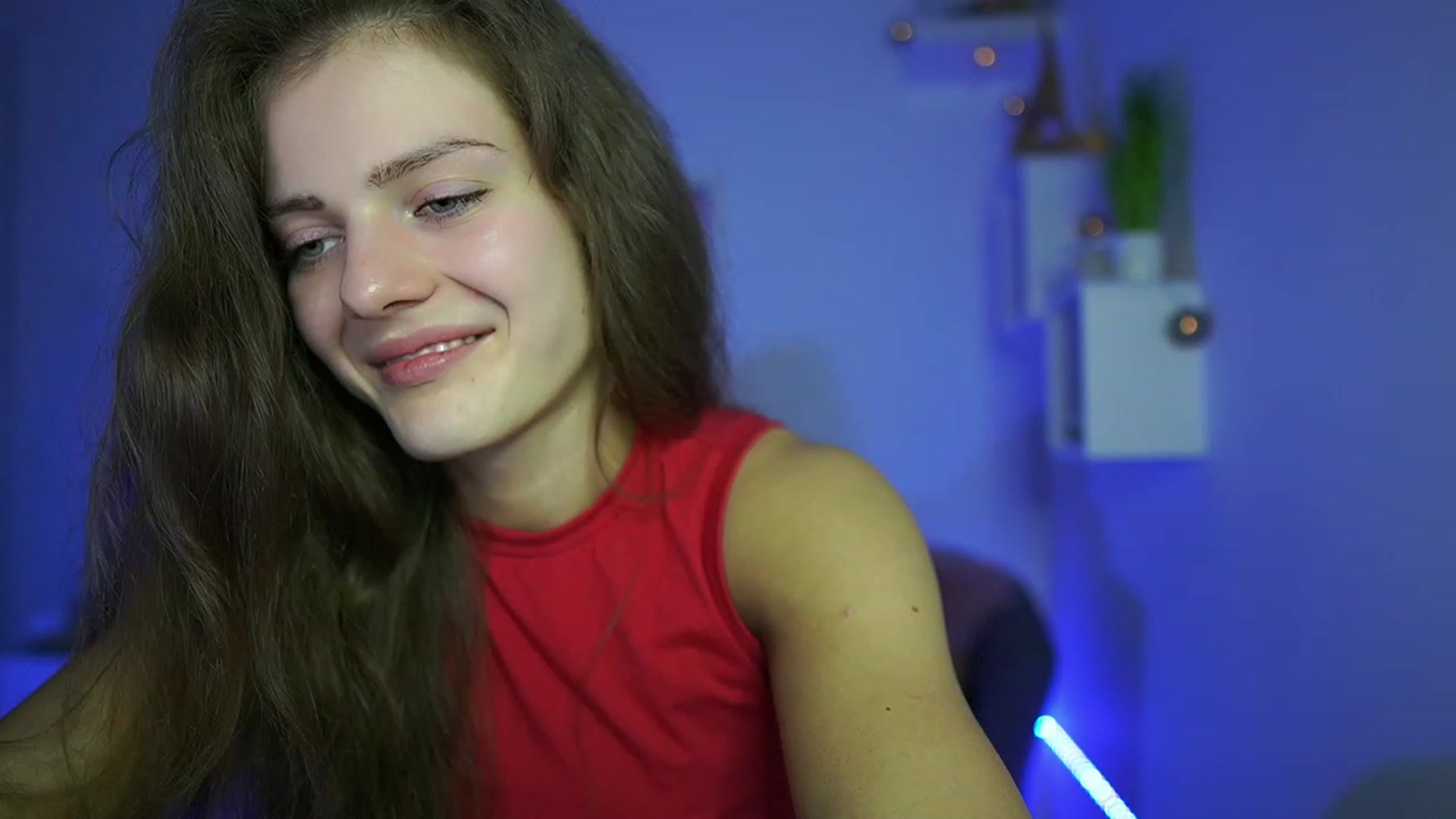 Gallery image thumbnail from Elly_Malkova_'s myfreecams stream on, 05/18/2023, 19:30 image 9 of 20