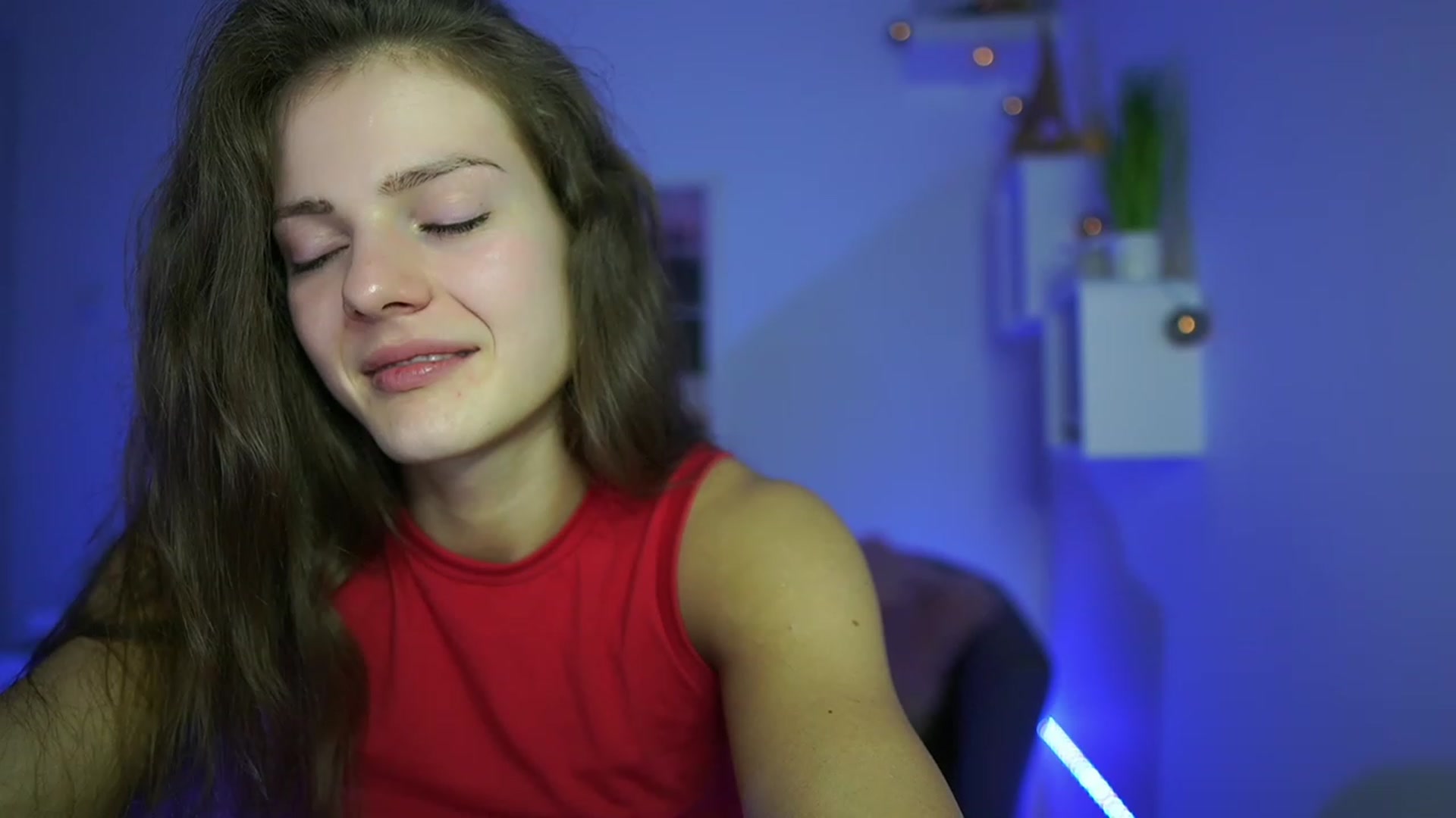 Gallery image thumbnail from Elly_Malkova_'s myfreecams stream on, 05/18/2023, 20:31 image 19 of 20