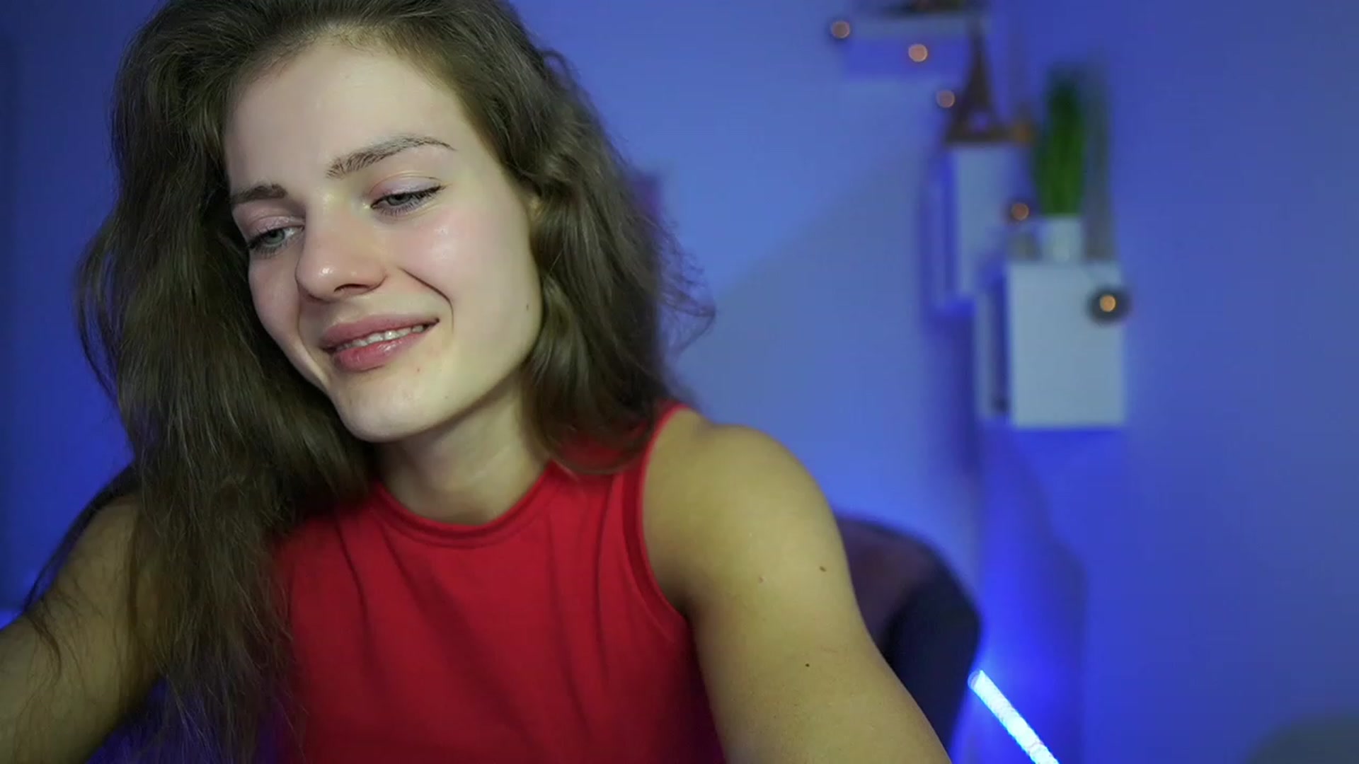 Gallery image thumbnail from Elly_Malkova_'s myfreecams stream on, 05/18/2023, 20:31 image 8 of 20