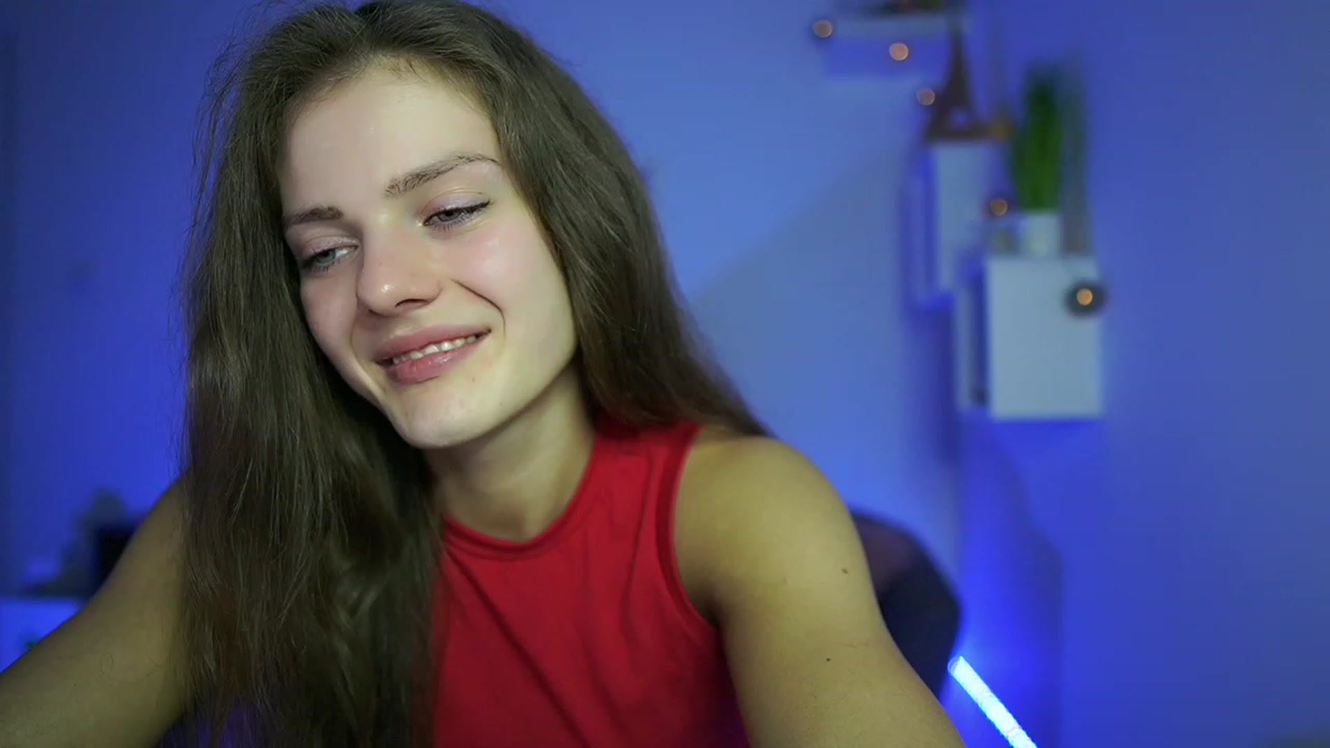 Gallery image thumbnail from Elly_Malkova_'s myfreecams stream on, 05/18/2023, 20:31 image 3 of 20