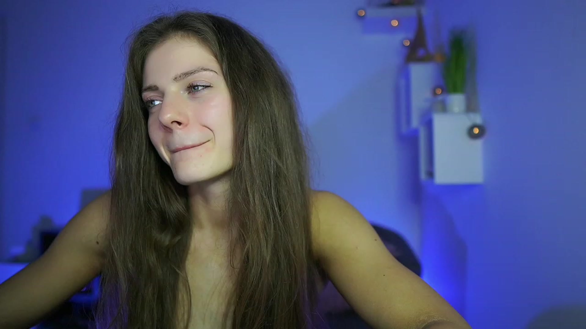 Gallery image thumbnail from Elly_Malkova_'s myfreecams stream on, 05/18/2023, 23:52 image 19 of 20