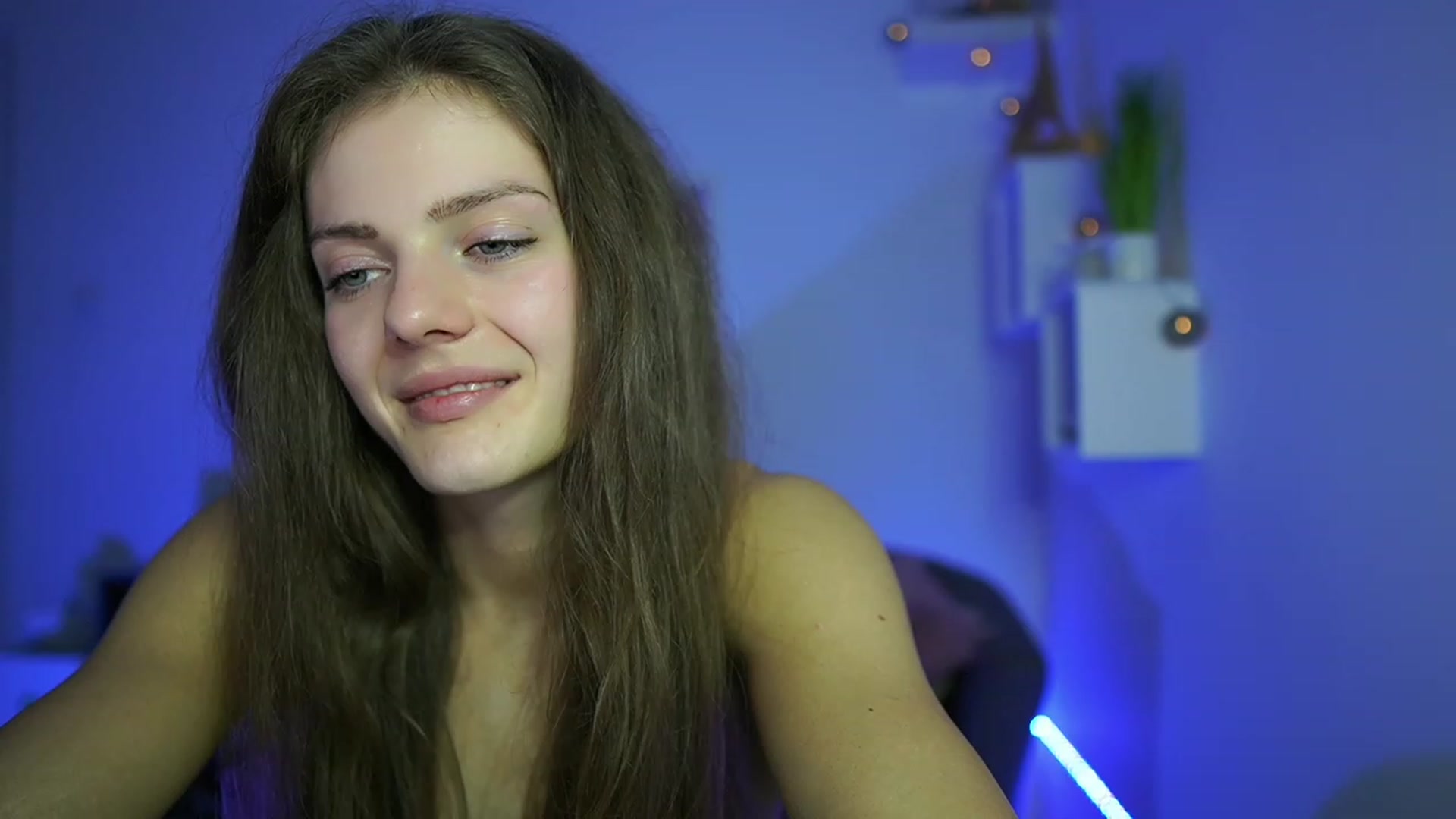 Gallery image thumbnail from Elly_Malkova_'s myfreecams stream on, 05/18/2023, 23:52 image 20 of 20