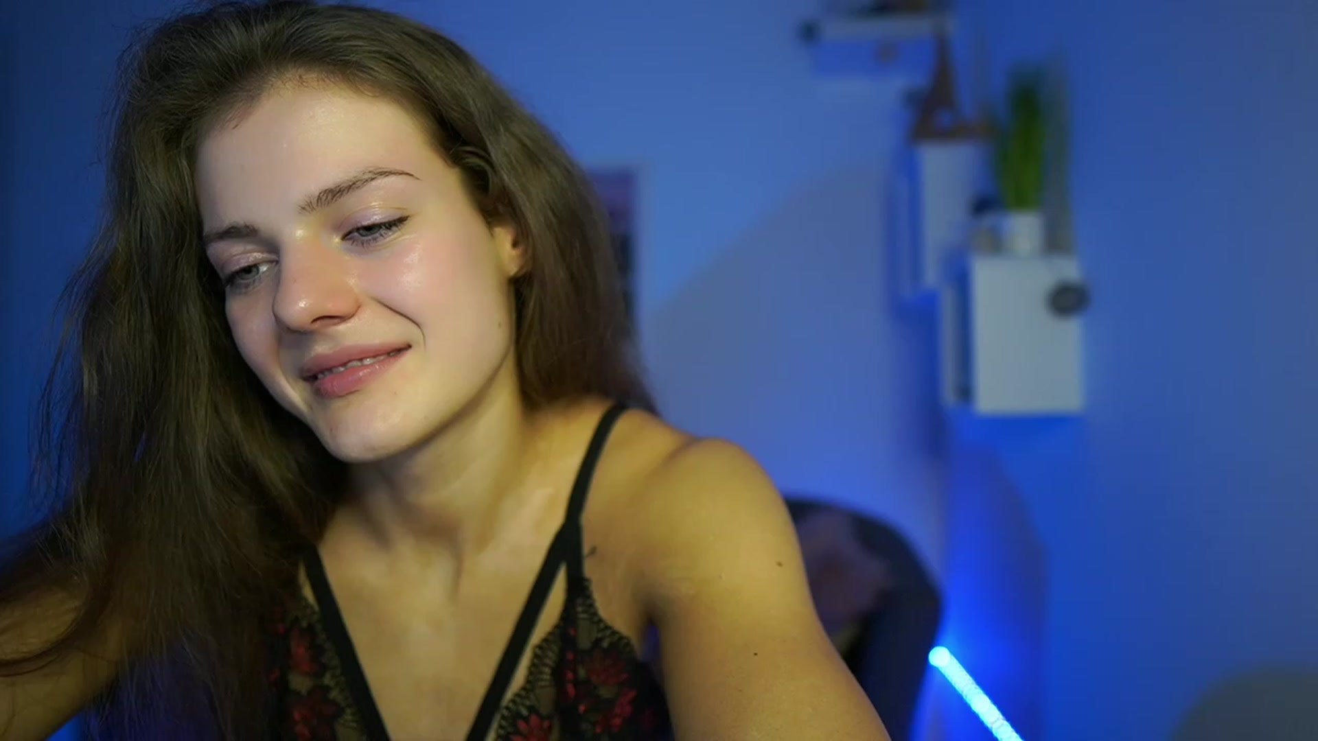 Gallery image thumbnail from Elly_Malkova_'s myfreecams stream on, 05/19/2023, 22:13 image 10 of 20