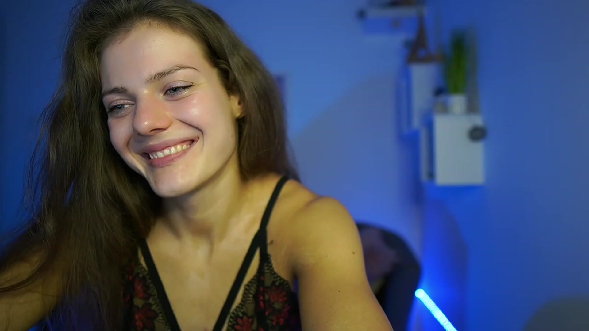 Gallery image thumbnail from Elly_Malkova_'s myfreecams stream on, 05/19/2023, 22:13 image 11 of 20