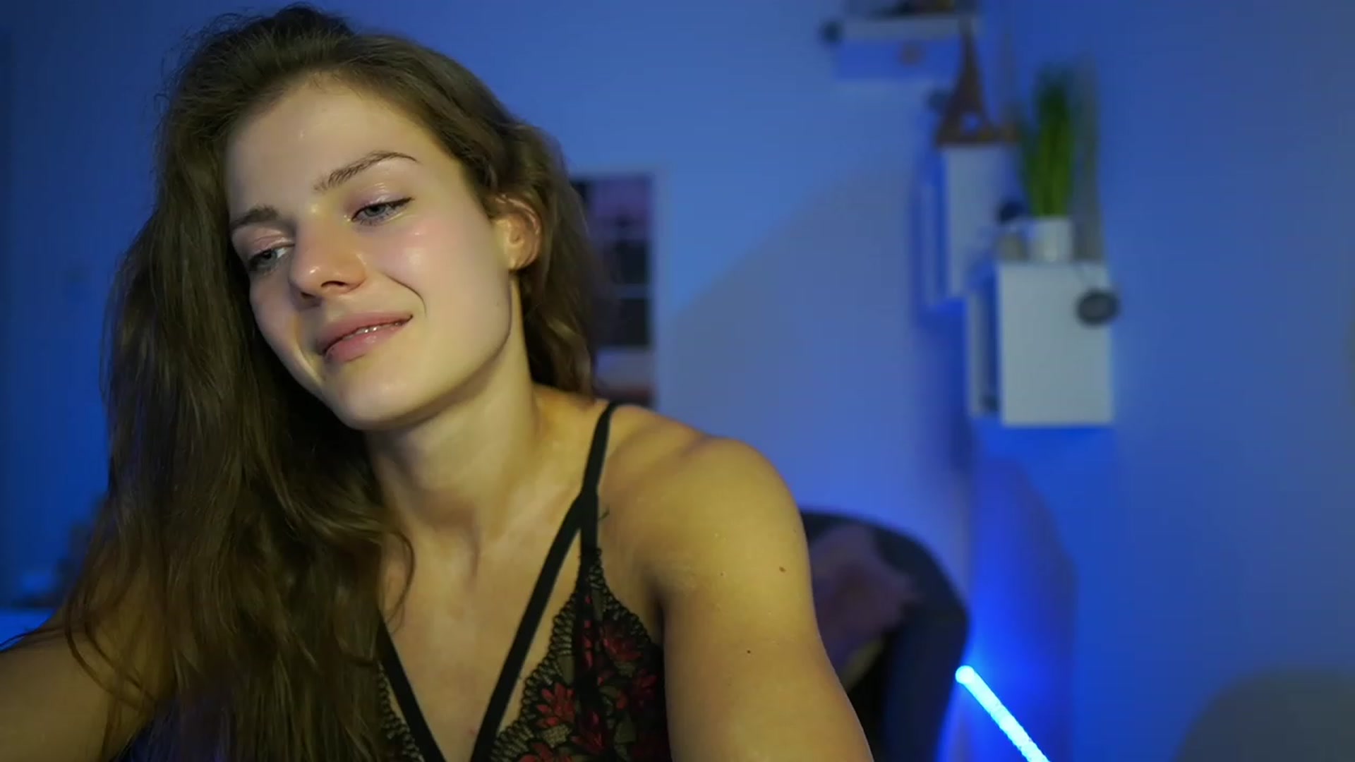 Gallery image thumbnail from Elly_Malkova_'s myfreecams stream on, 05/19/2023, 23:23 image 6 of 20