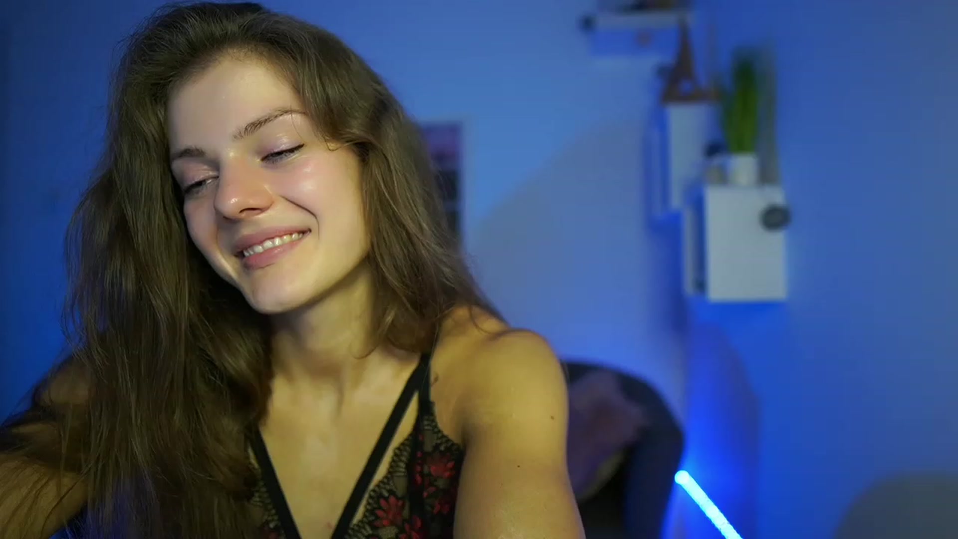 Gallery image thumbnail from Elly_Malkova_'s myfreecams stream on, 05/19/2023, 23:23 image 13 of 20