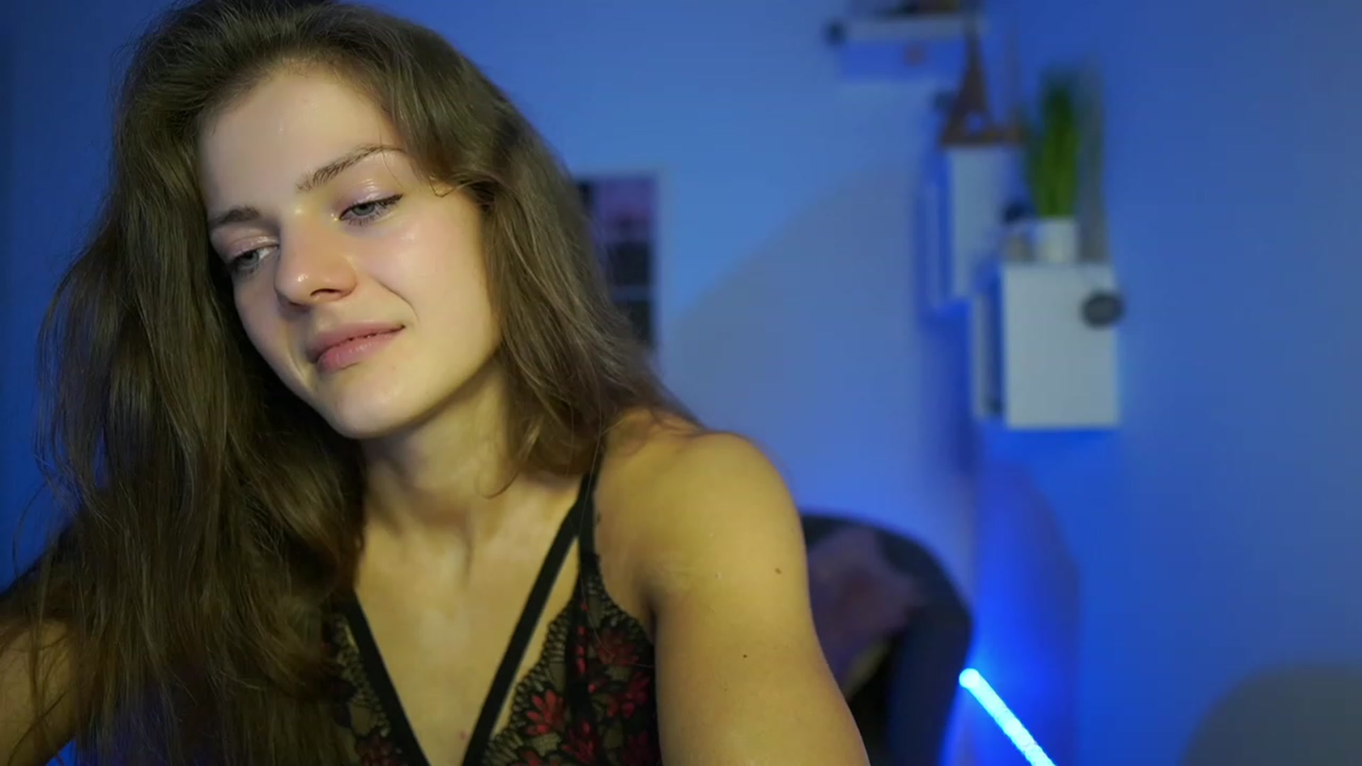 Gallery image thumbnail from Elly_Malkova_'s myfreecams stream on, 05/19/2023, 23:23 image 11 of 20