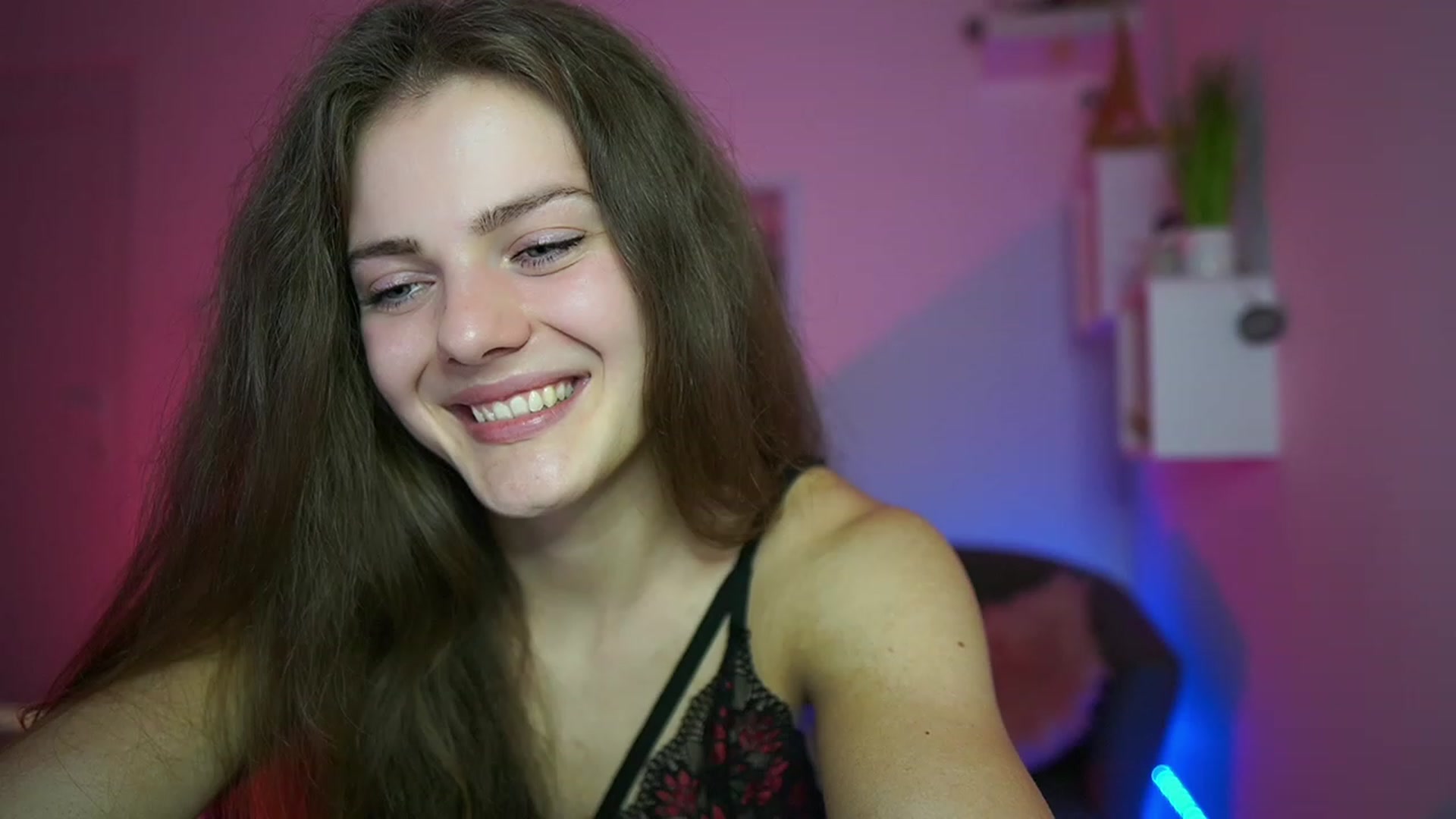 Gallery image thumbnail from Elly_Malkova_'s myfreecams stream on, 05/26/2023, 19:54 image 14 of 20