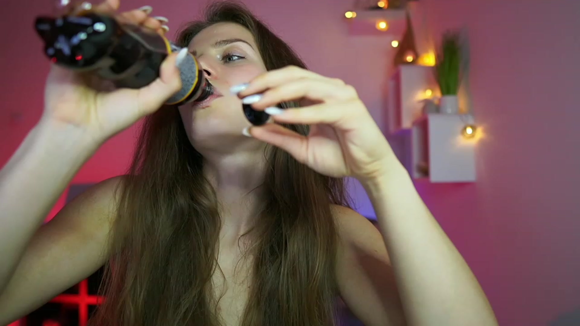Gallery image thumbnail from Elly_Malkova_'s myfreecams stream on, 05/27/2023, 20:18 image 11 of 20