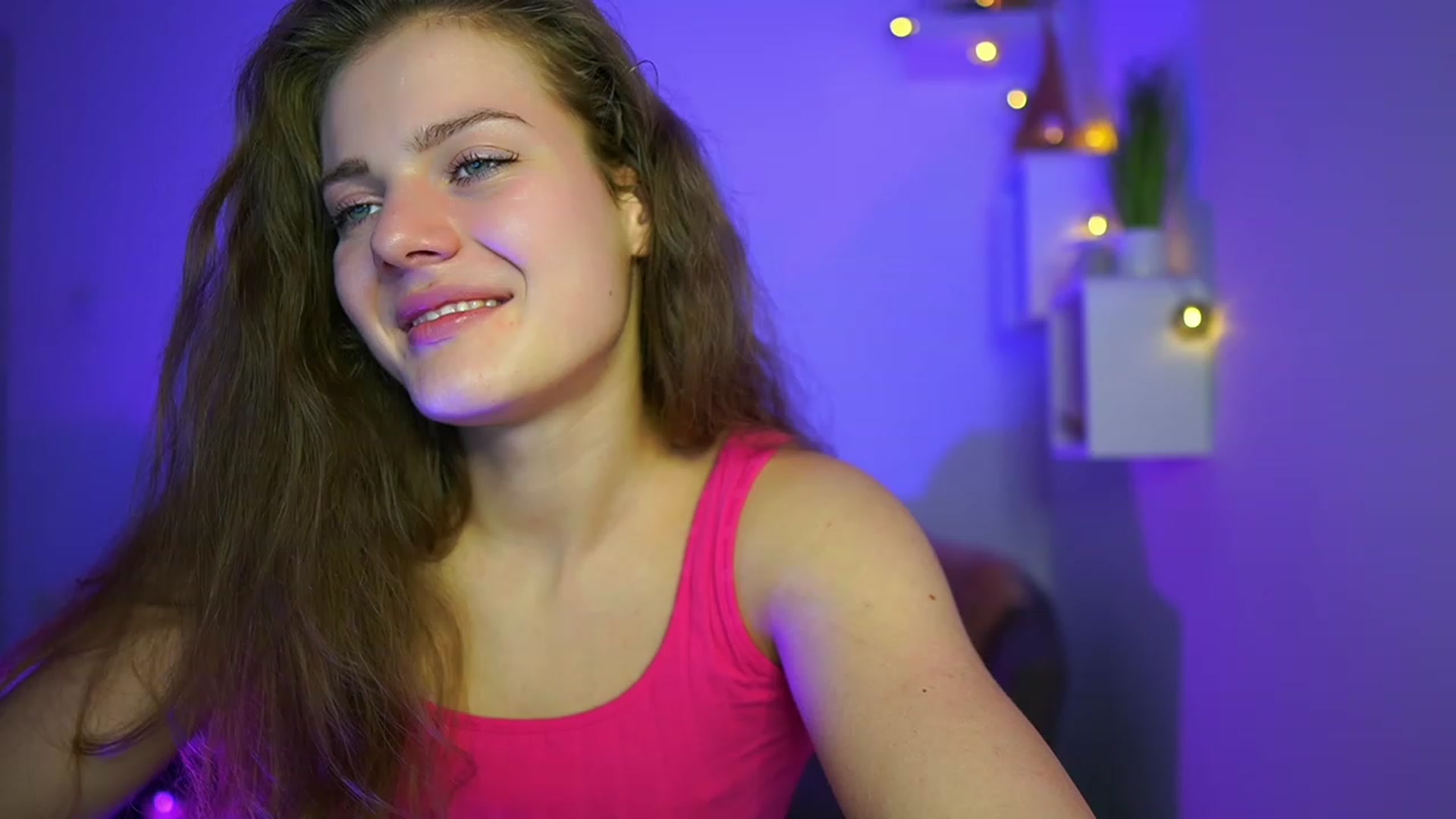 Gallery image thumbnail from Elly_Malkova_'s myfreecams stream on, 06/02/2023, 20:01 image 2 of 20