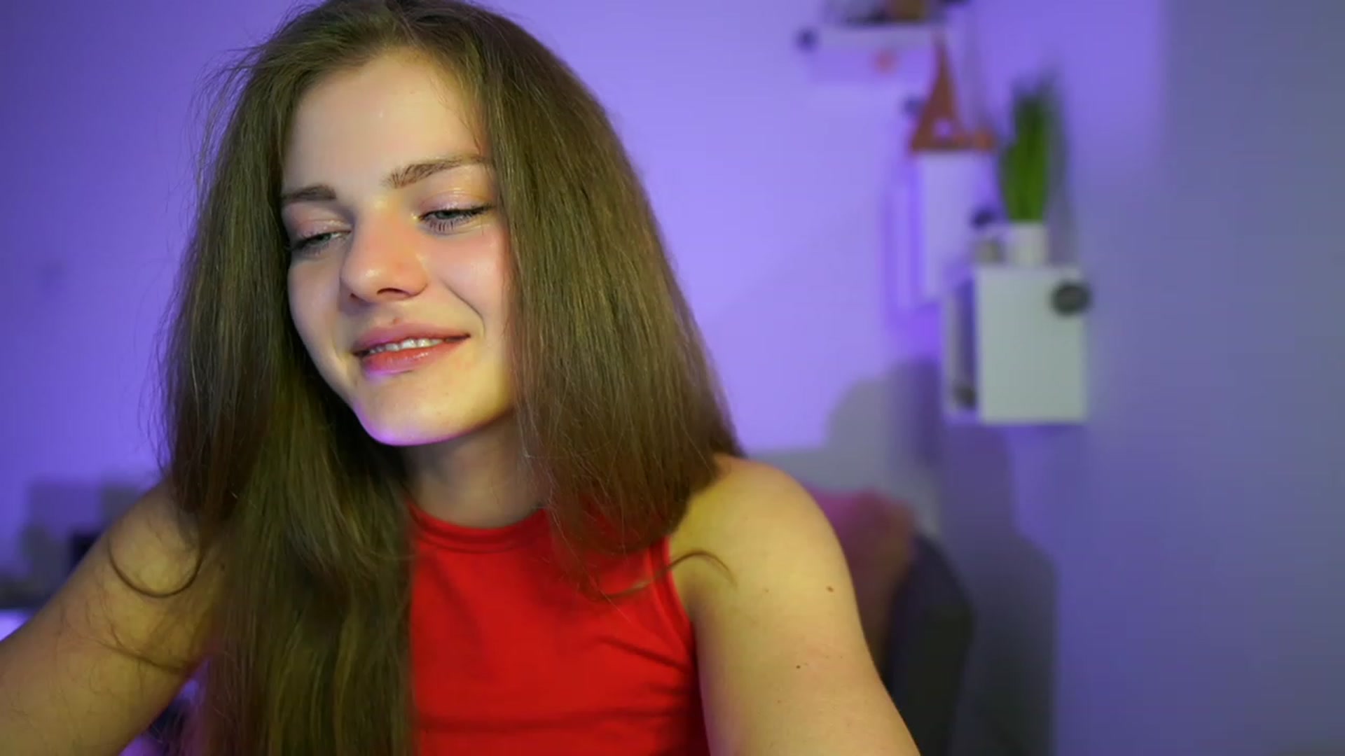 Gallery image thumbnail from Elly_Malkova_'s myfreecams stream on, 06/03/2023, 19:18 image 8 of 20