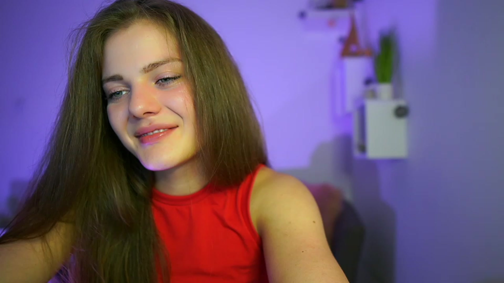 Gallery image thumbnail from Elly_Malkova_'s myfreecams stream on, 06/03/2023, 19:18 image 1 of 20
