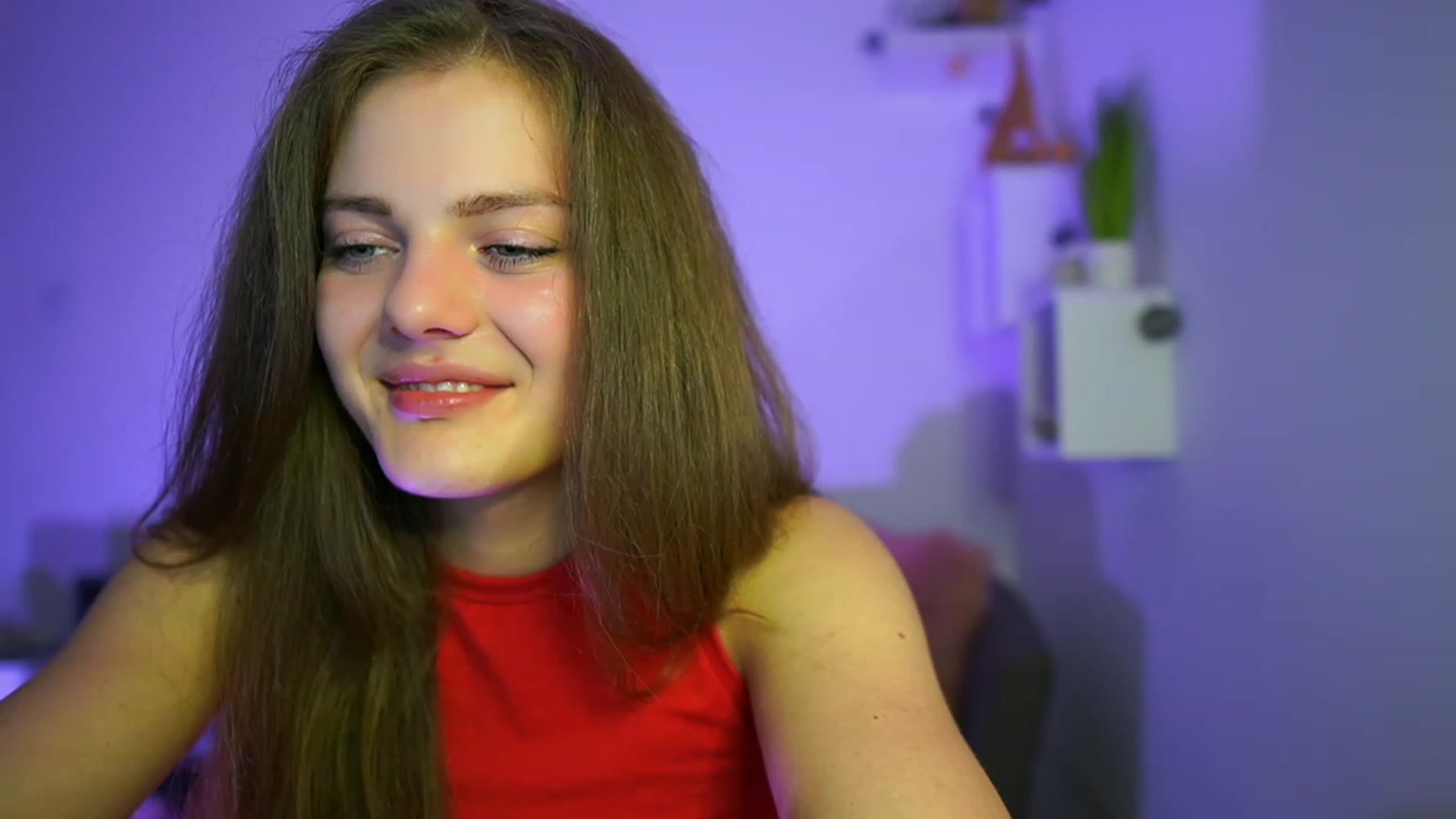 Gallery image thumbnail from Elly_Malkova_'s myfreecams stream on, 06/03/2023, 19:18 image 10 of 20