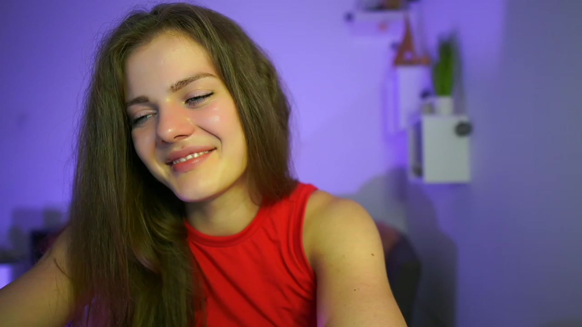 Gallery image thumbnail from Elly_Malkova_'s myfreecams stream on, 06/03/2023, 20:42 image 13 of 20