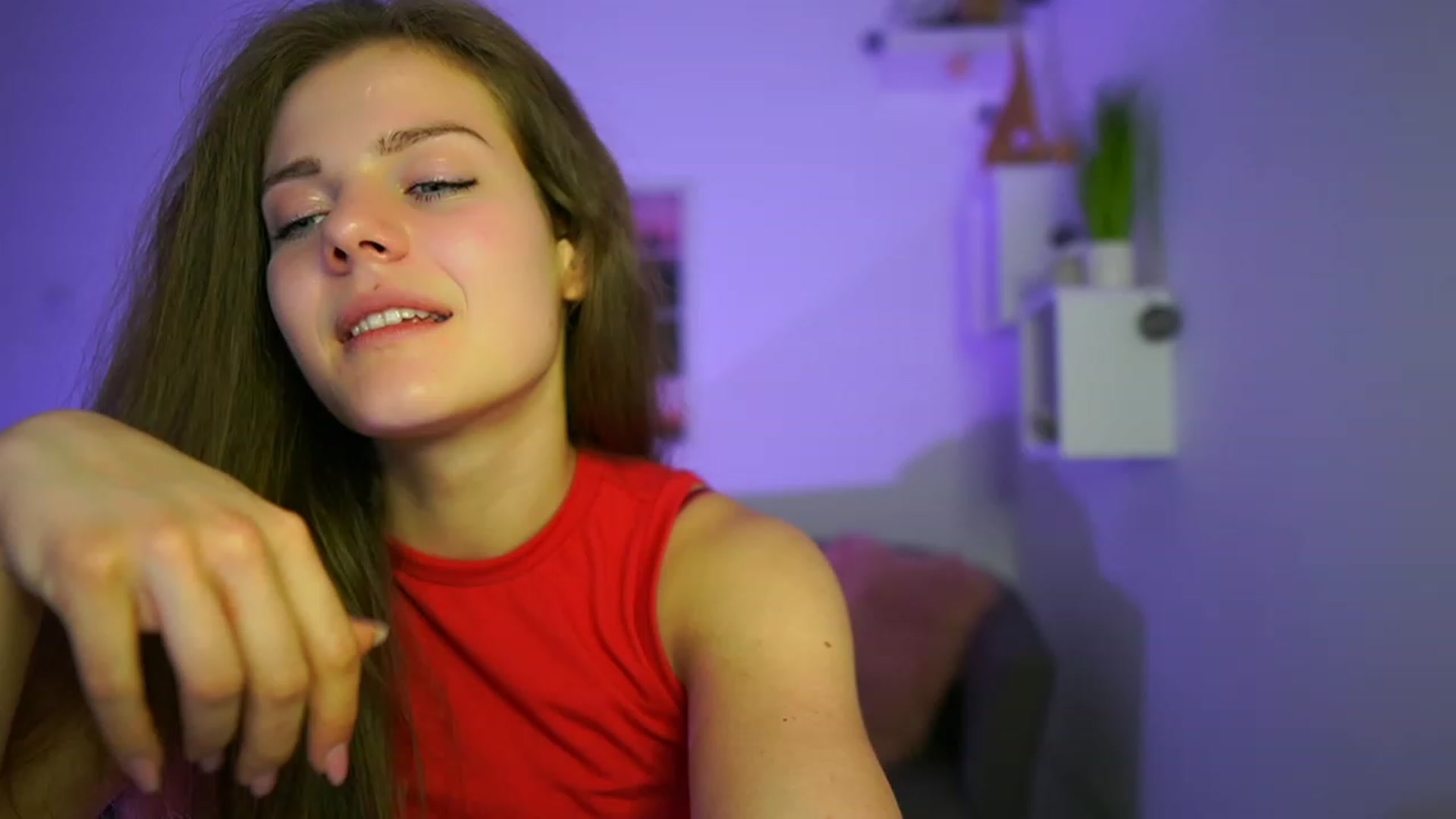 Gallery image thumbnail from Elly_Malkova_'s myfreecams stream on, 06/03/2023, 20:42 image 18 of 20