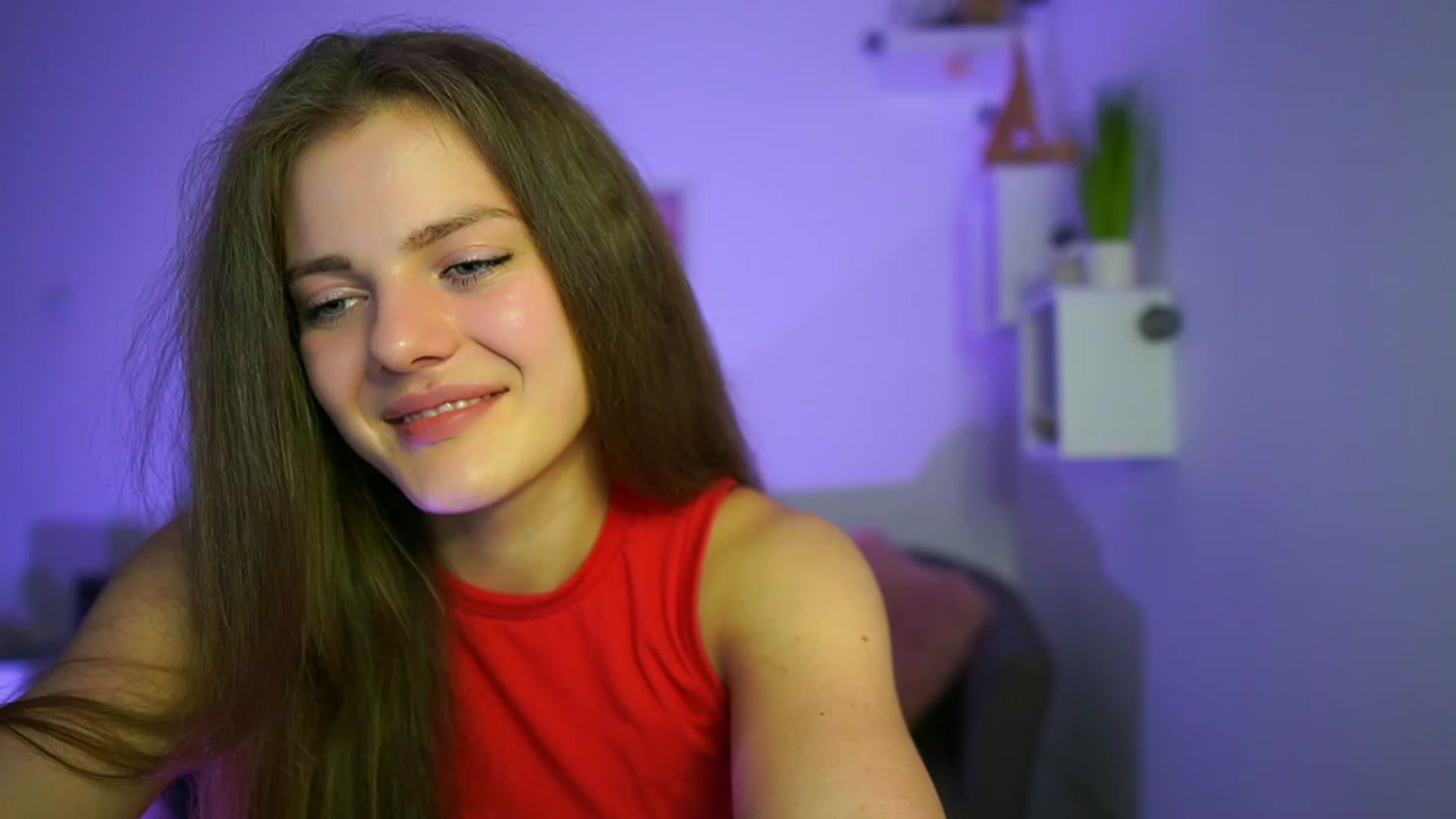 Gallery image thumbnail from Elly_Malkova_'s myfreecams stream on, 06/03/2023, 21:20 image 8 of 20