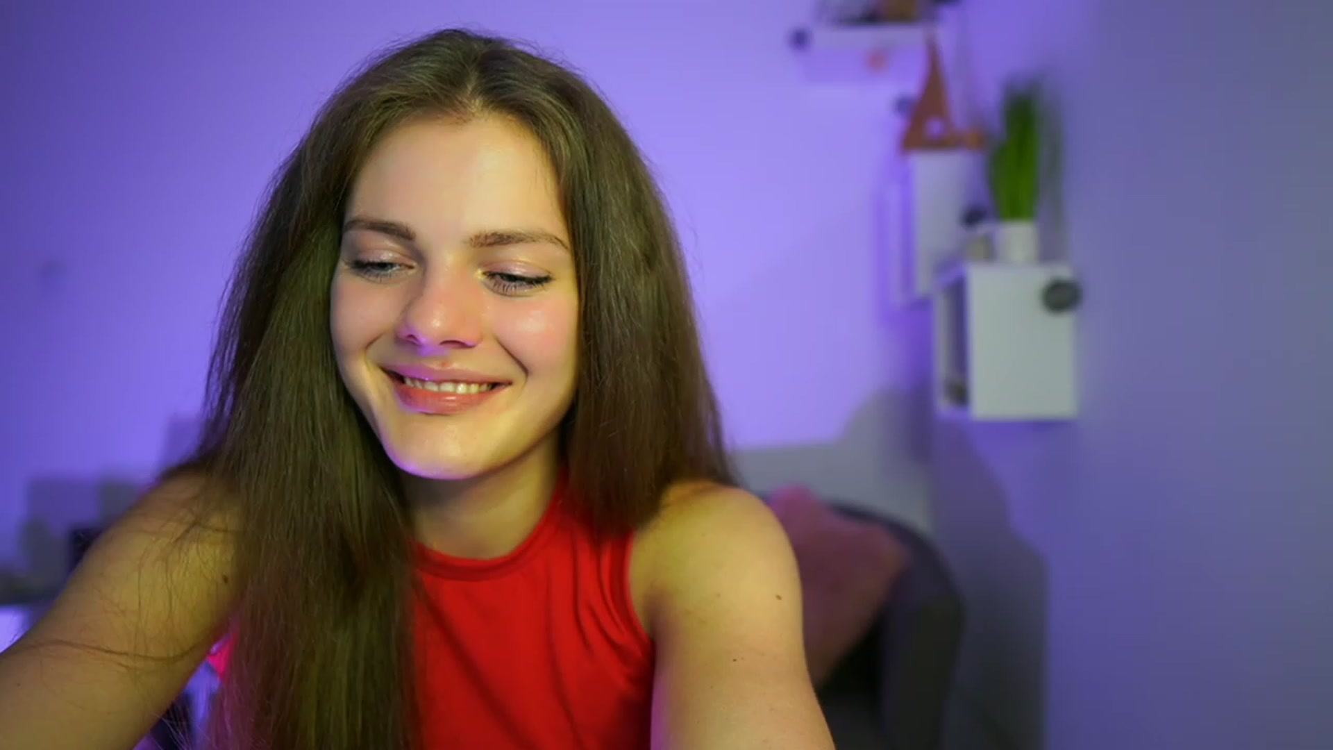Gallery image thumbnail from Elly_Malkova_'s myfreecams stream on, 06/03/2023, 21:20 image 11 of 20