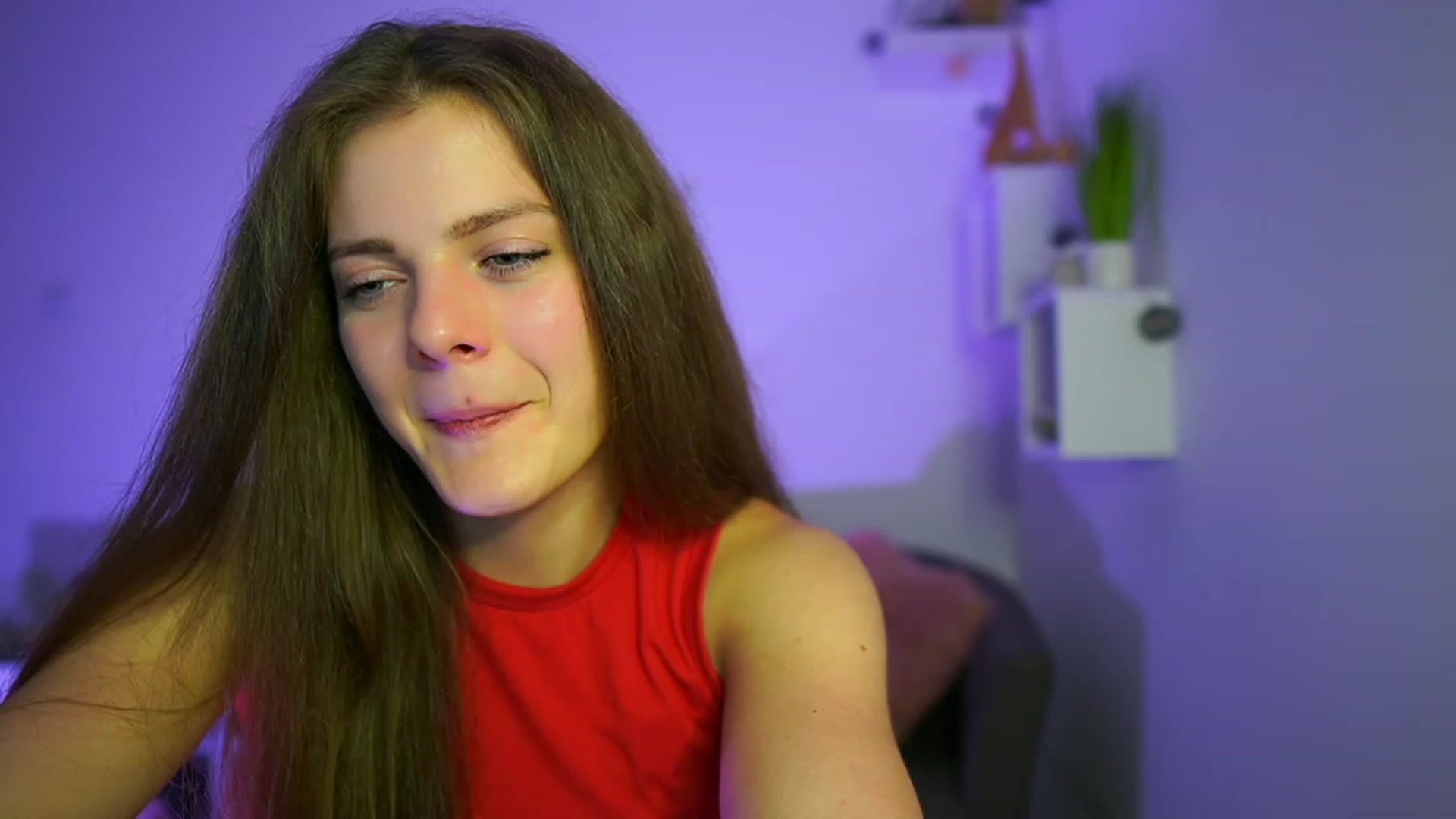 Gallery image thumbnail from Elly_Malkova_'s myfreecams stream on, 06/03/2023, 21:20 image 13 of 20
