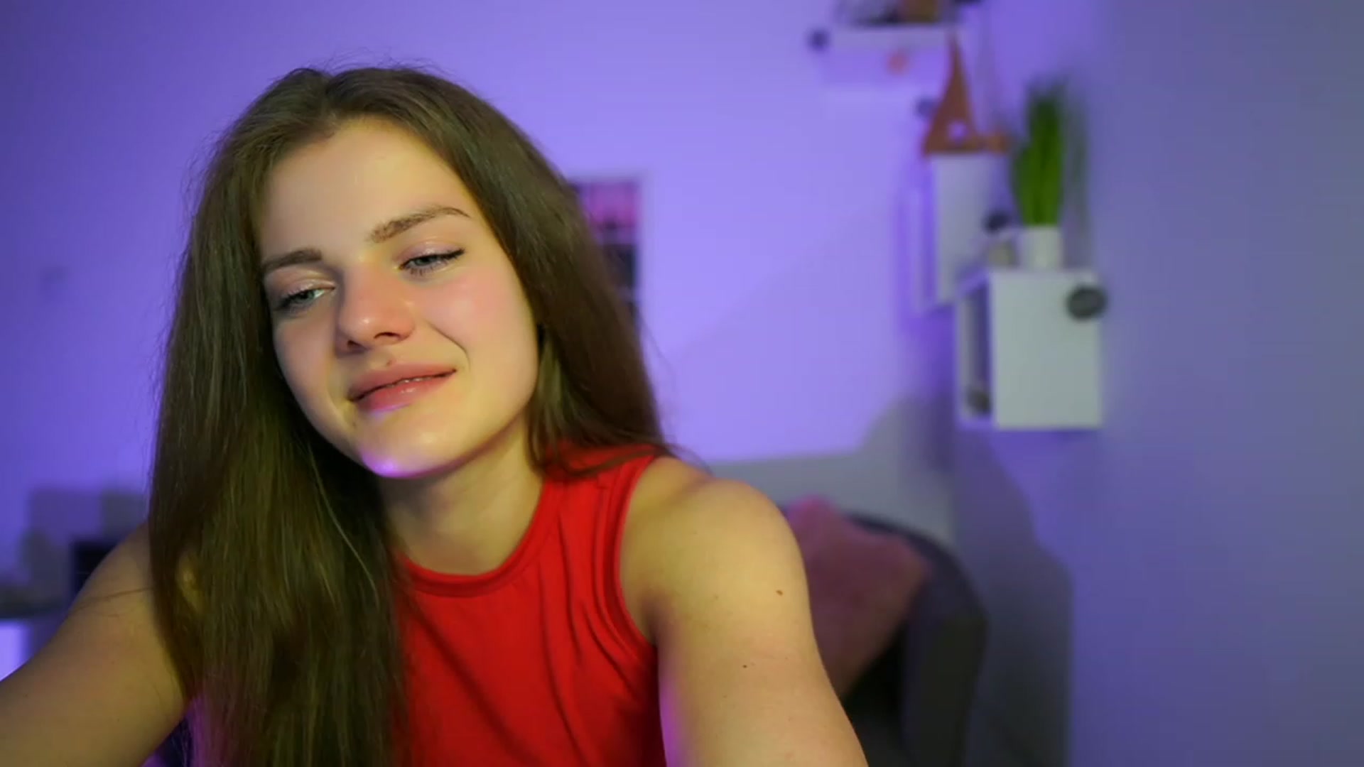 Gallery image thumbnail from Elly_Malkova_'s myfreecams stream on, 06/03/2023, 21:20 image 15 of 20