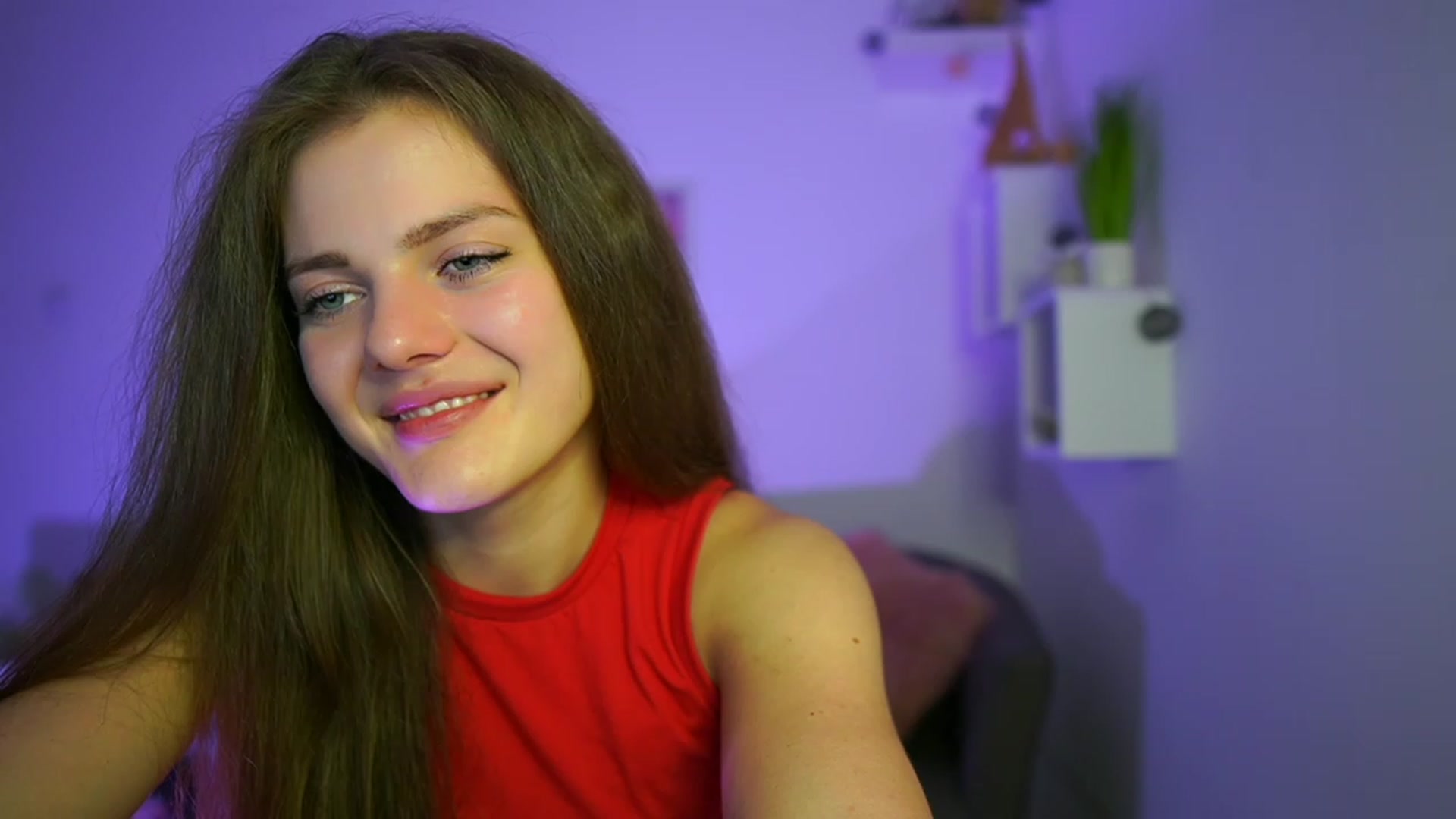 Gallery image thumbnail from Elly_Malkova_'s myfreecams stream on, 06/03/2023, 21:20 image 3 of 20
