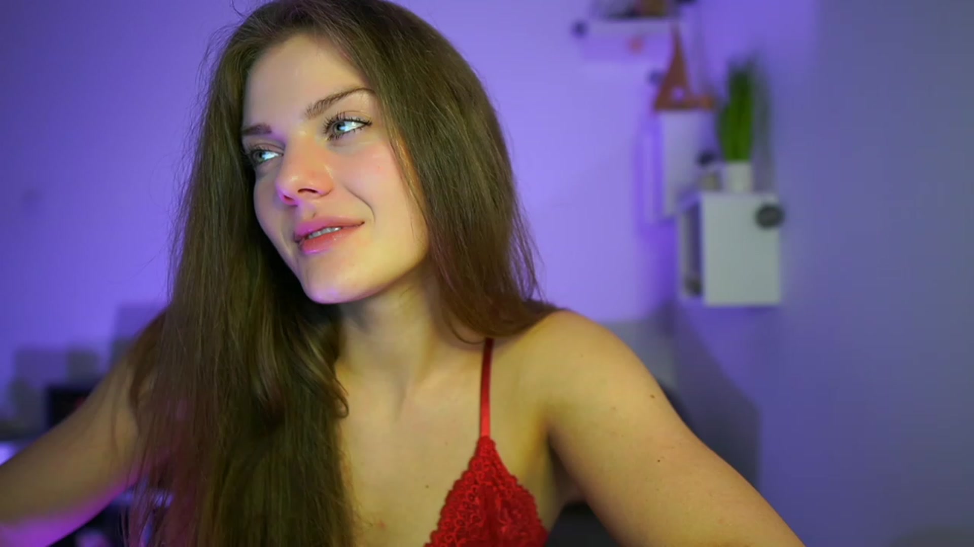 Gallery image thumbnail from Elly_Malkova_'s myfreecams stream on, 06/03/2023, 22:42 image 13 of 20
